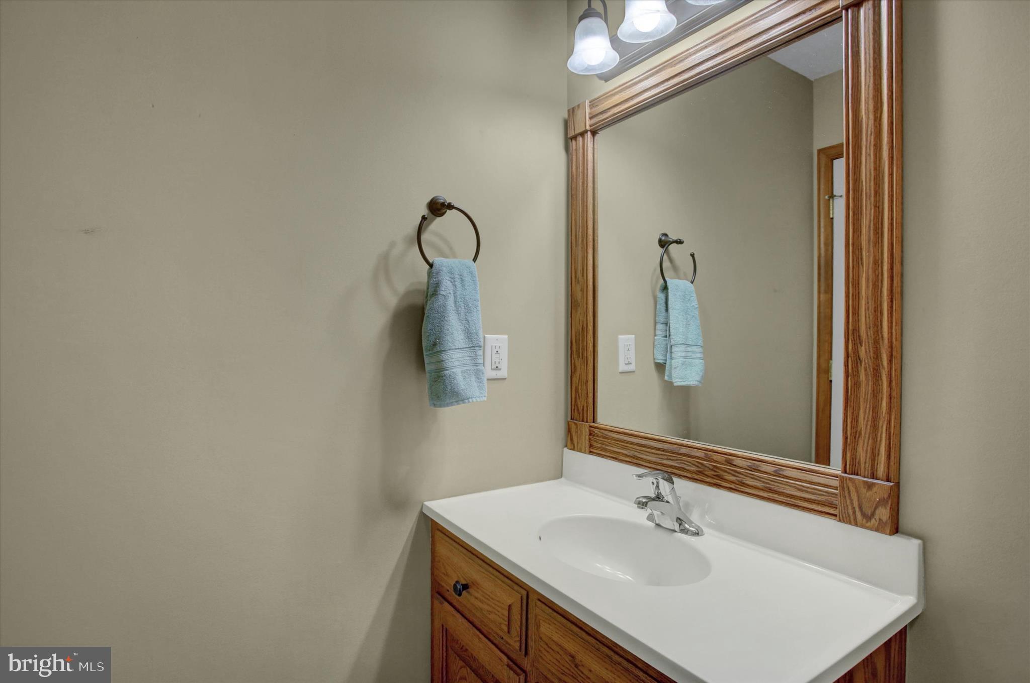 THORNWOOD VILLAGE - Residential