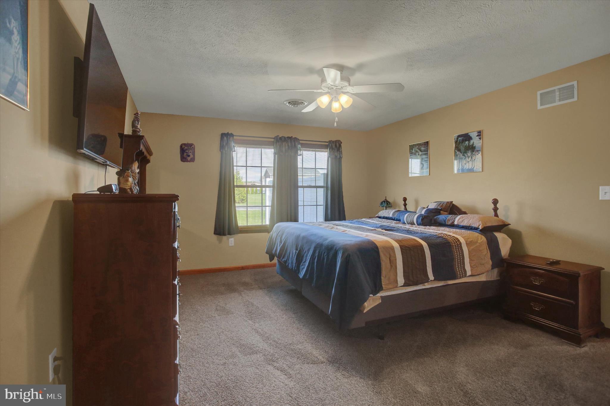 THORNWOOD VILLAGE - Residential