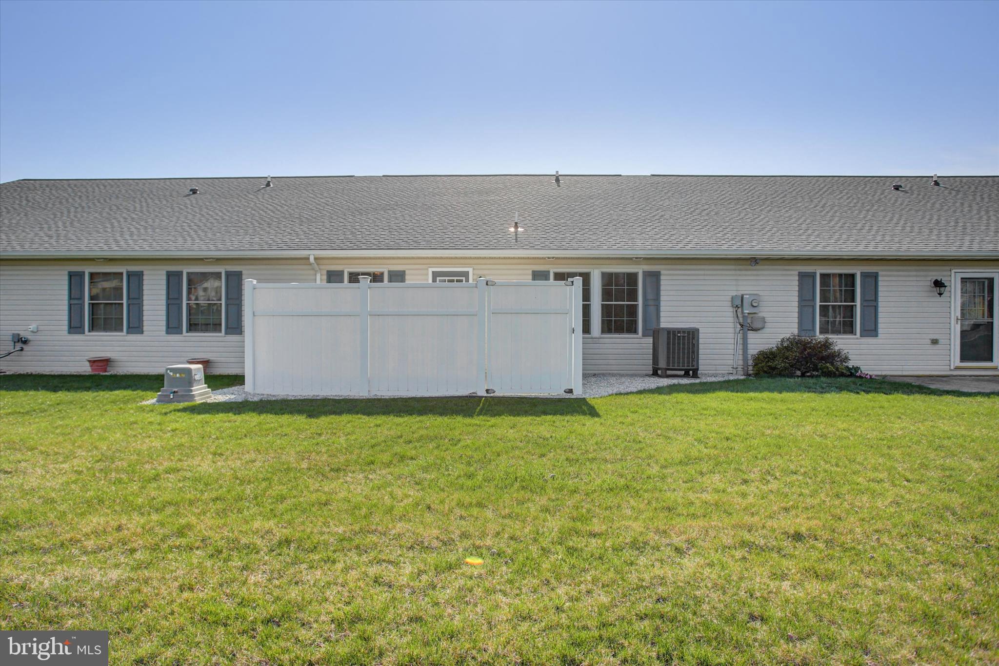 THORNWOOD VILLAGE - Residential