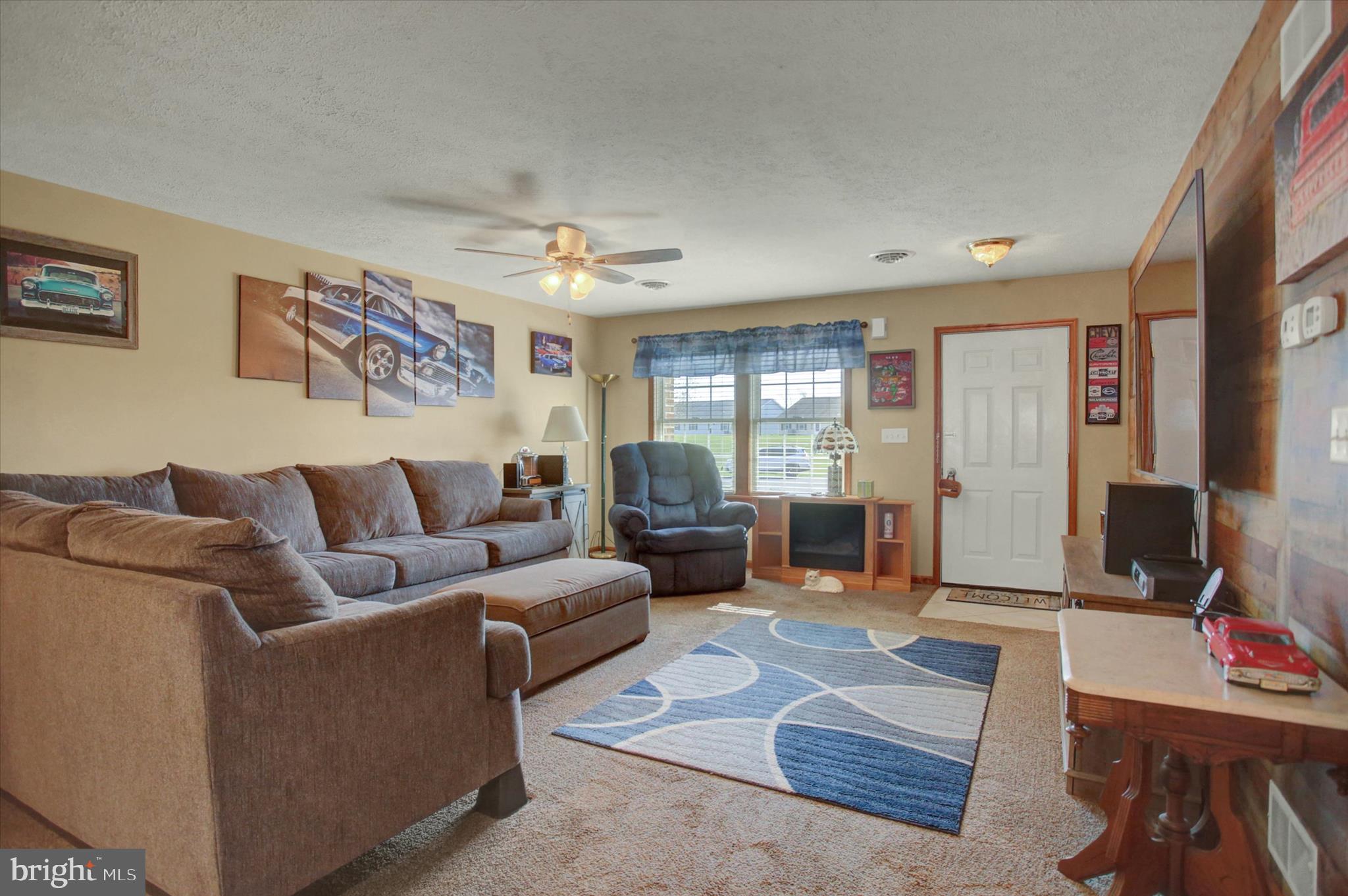 THORNWOOD VILLAGE - Residential