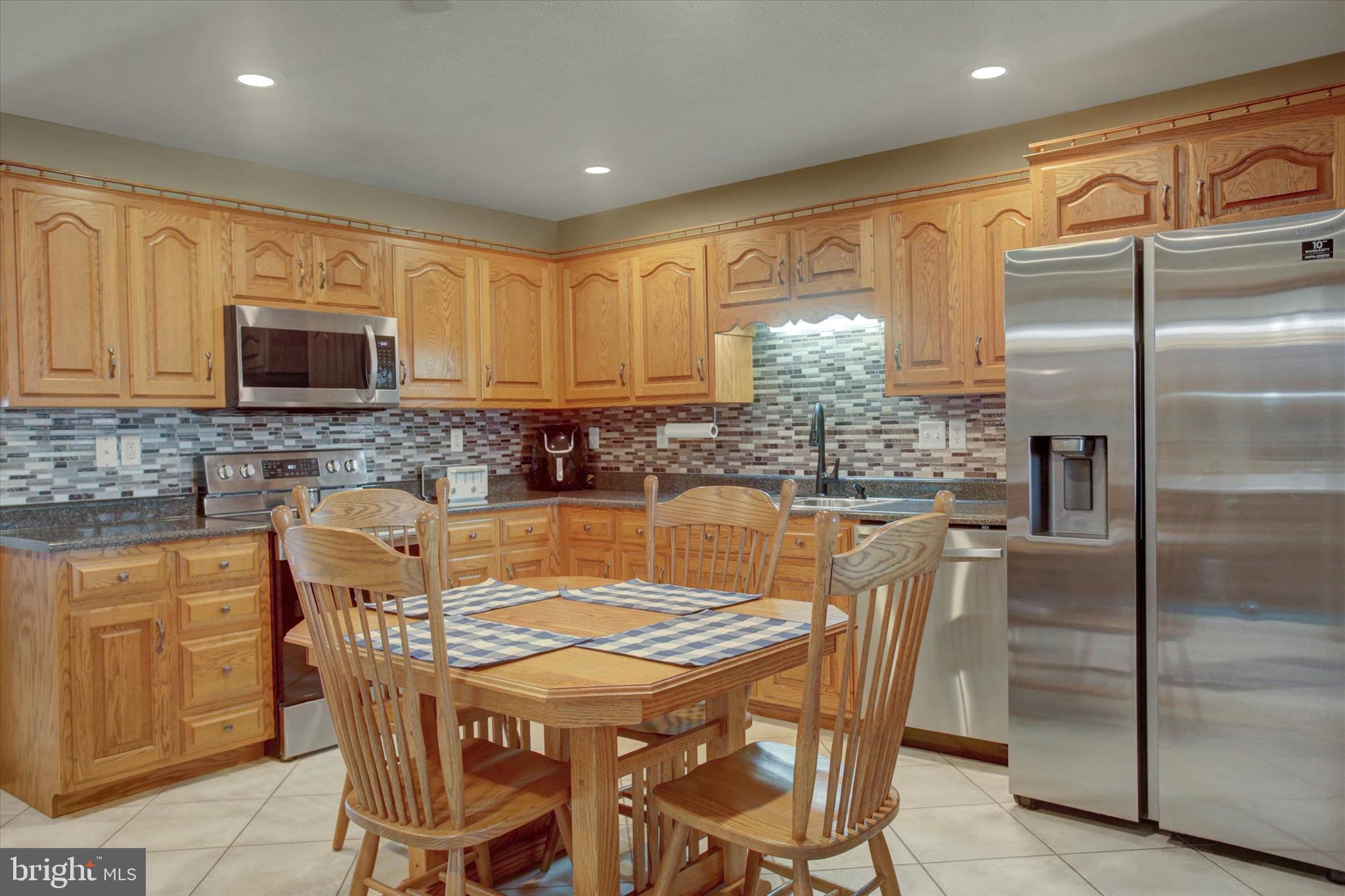 THORNWOOD VILLAGE - Residential