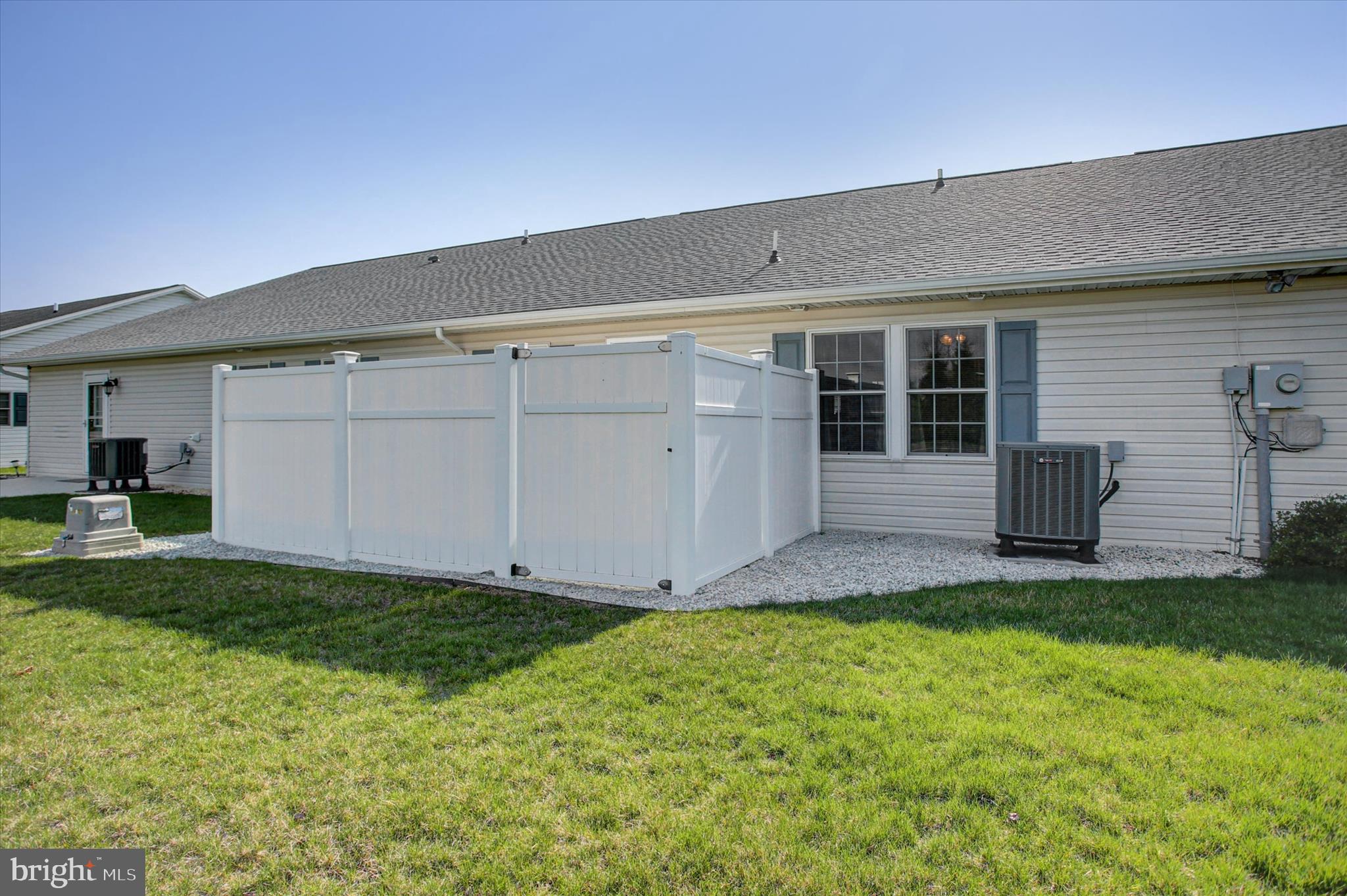 THORNWOOD VILLAGE - Residential