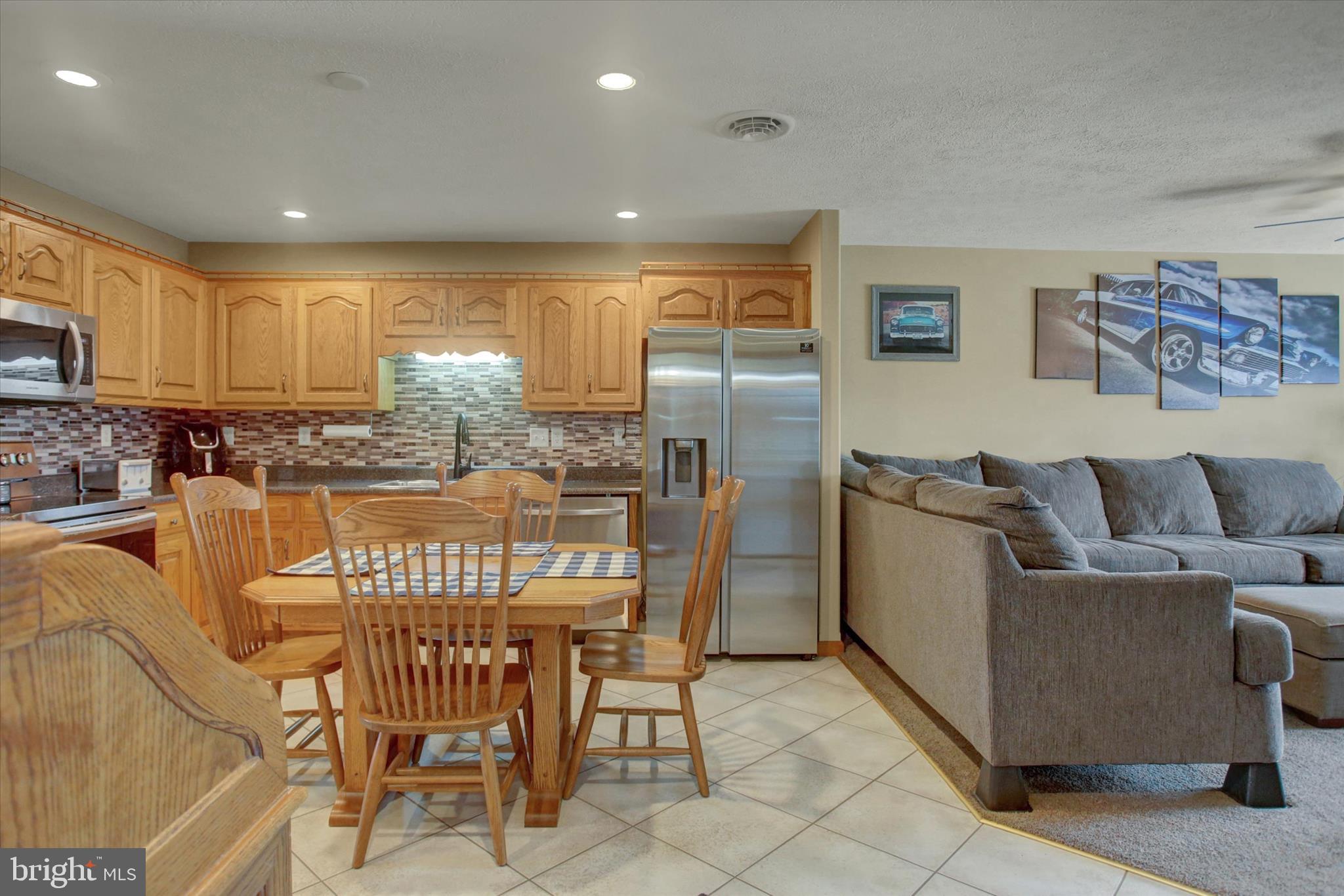 THORNWOOD VILLAGE - Residential