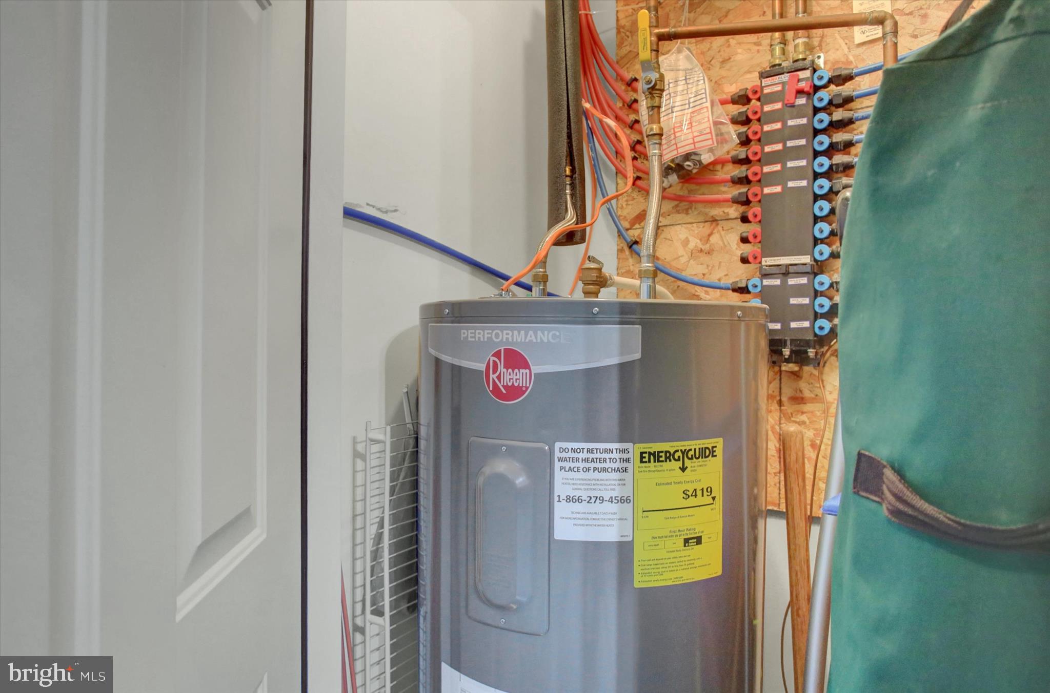 THORNWOOD VILLAGE - Residential