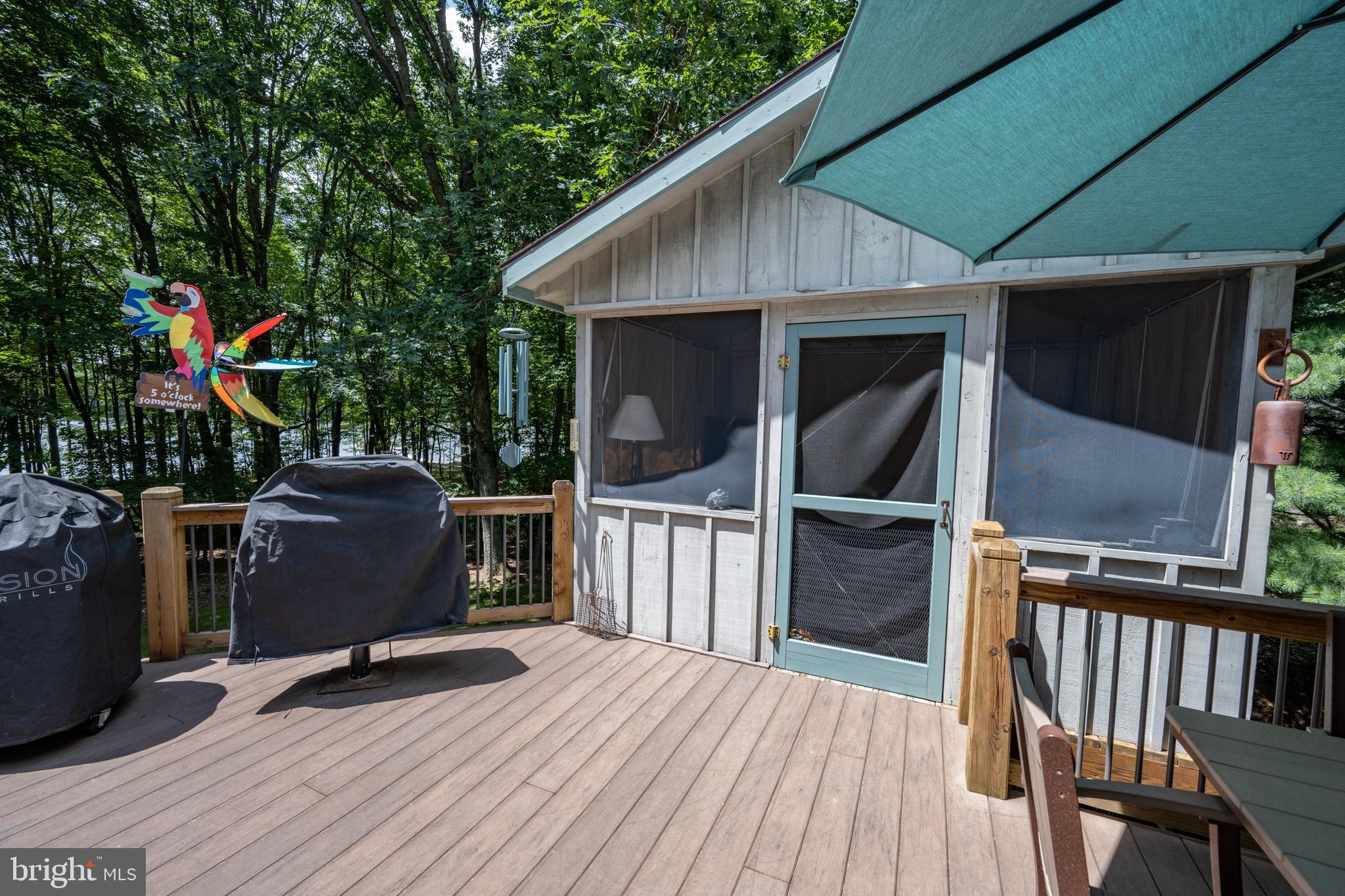 THOUSAND ACRES - Residential