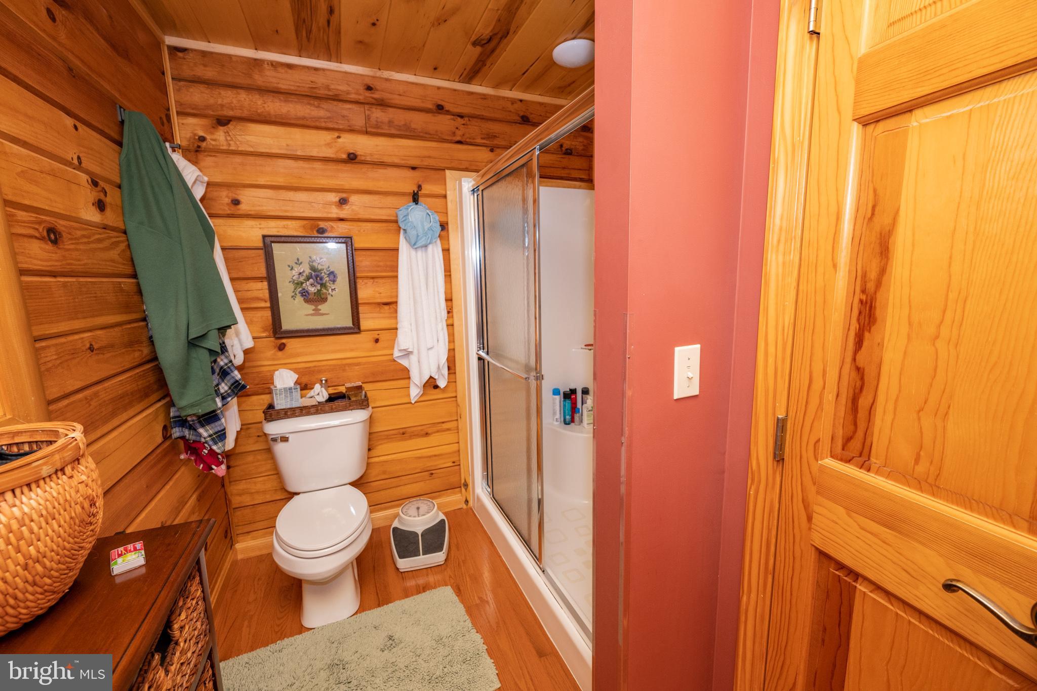 THOUSAND ACRES - Residential