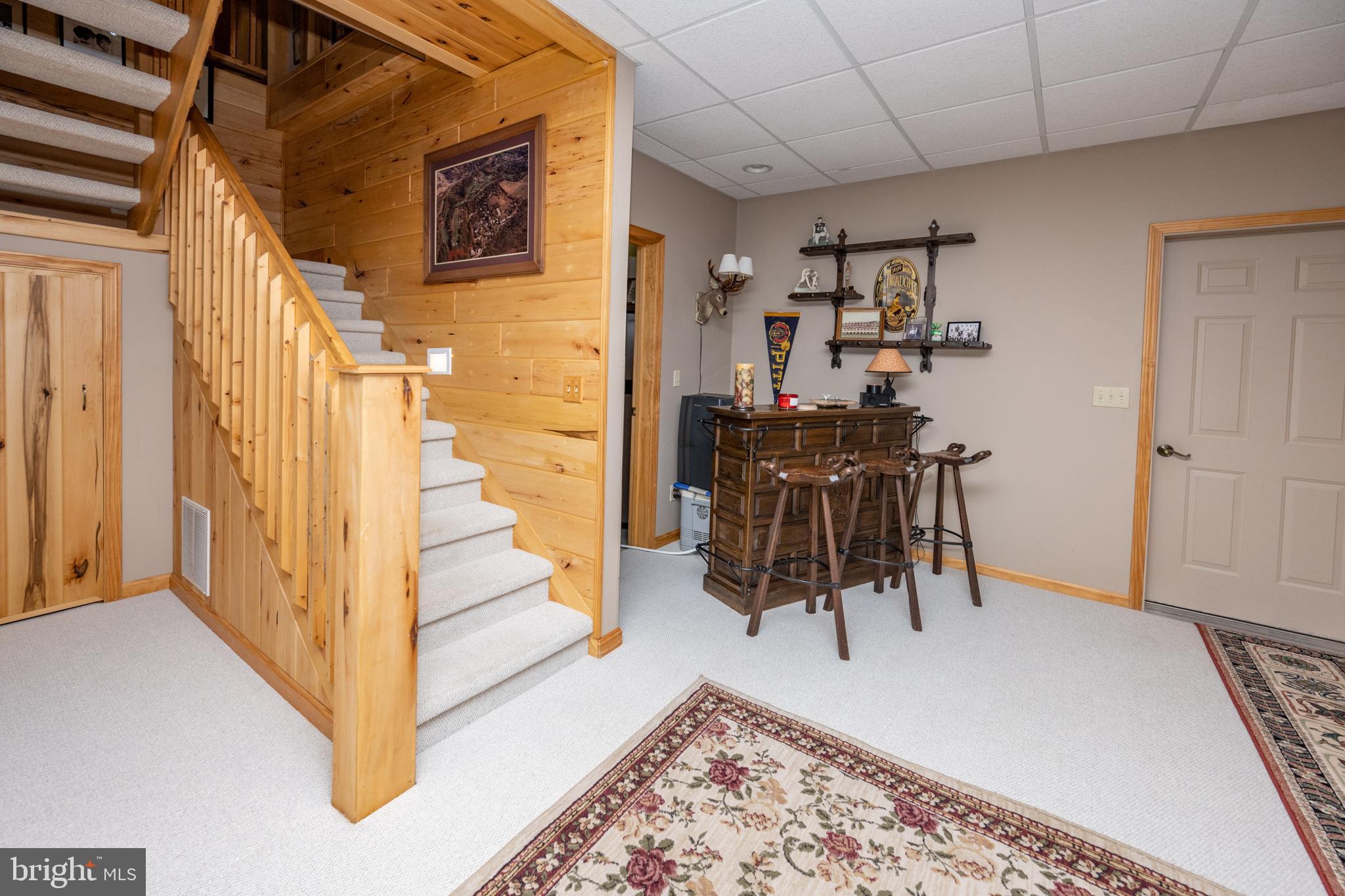 THOUSAND ACRES - Residential