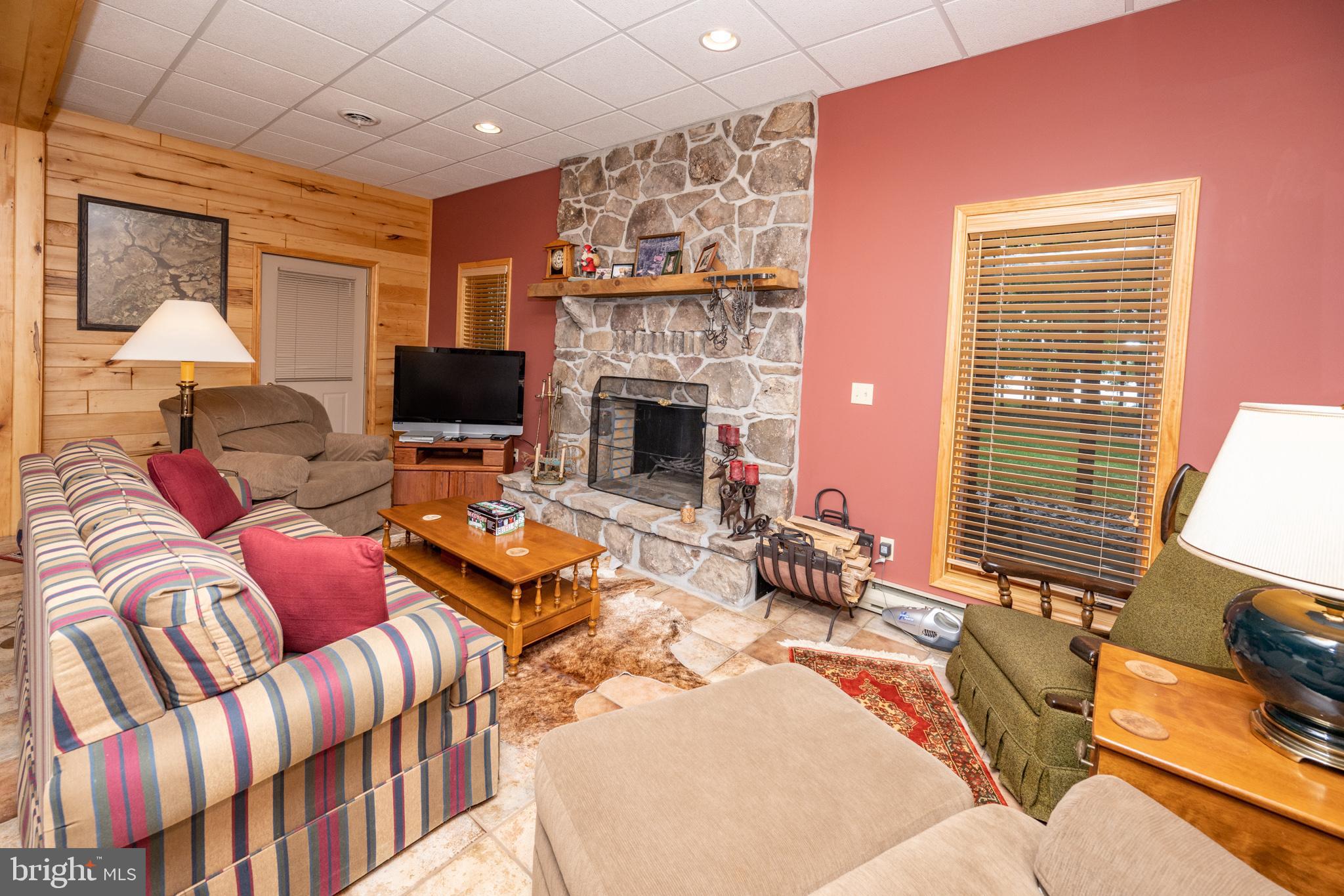 THOUSAND ACRES - Residential