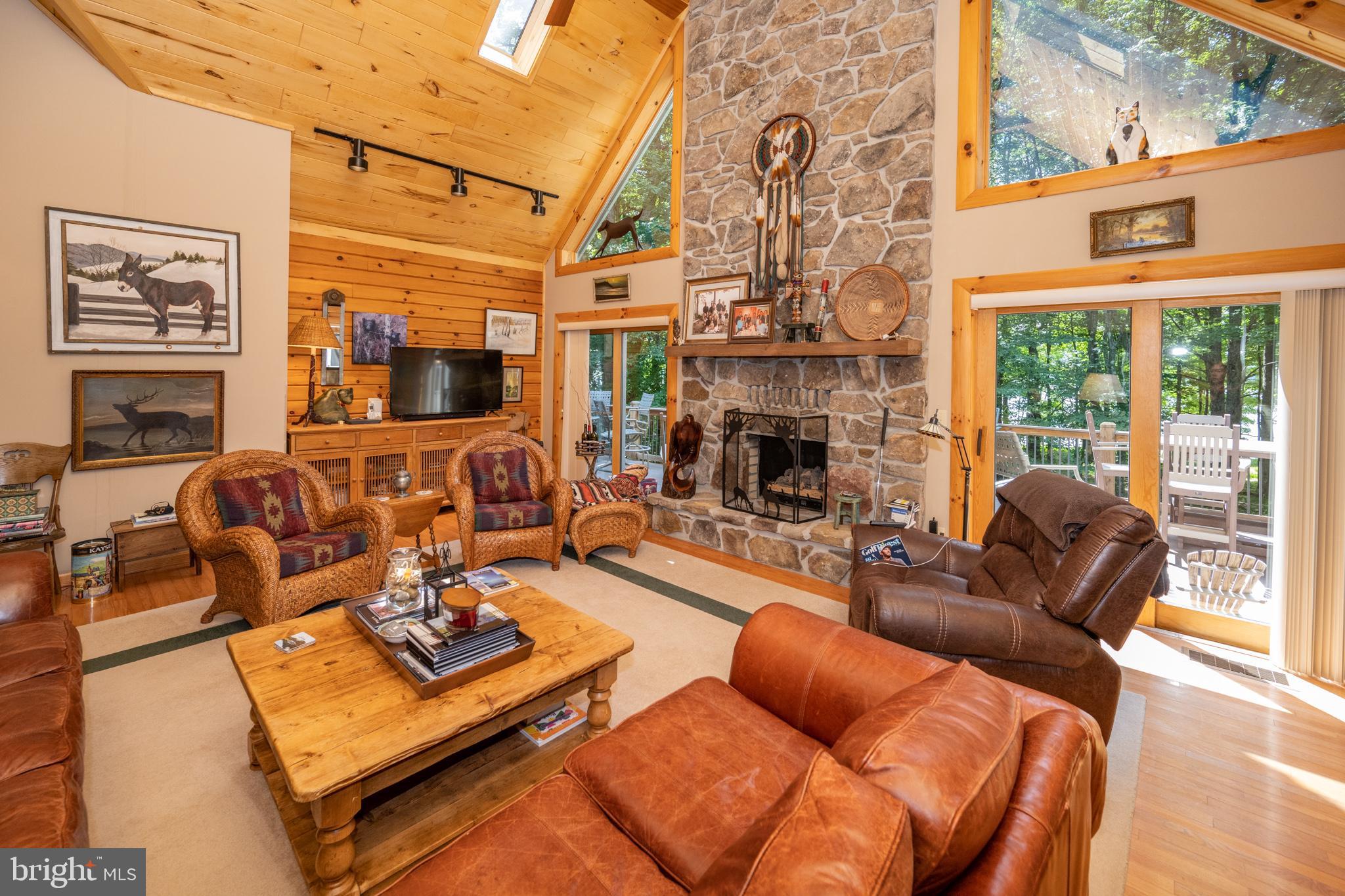 THOUSAND ACRES - Residential