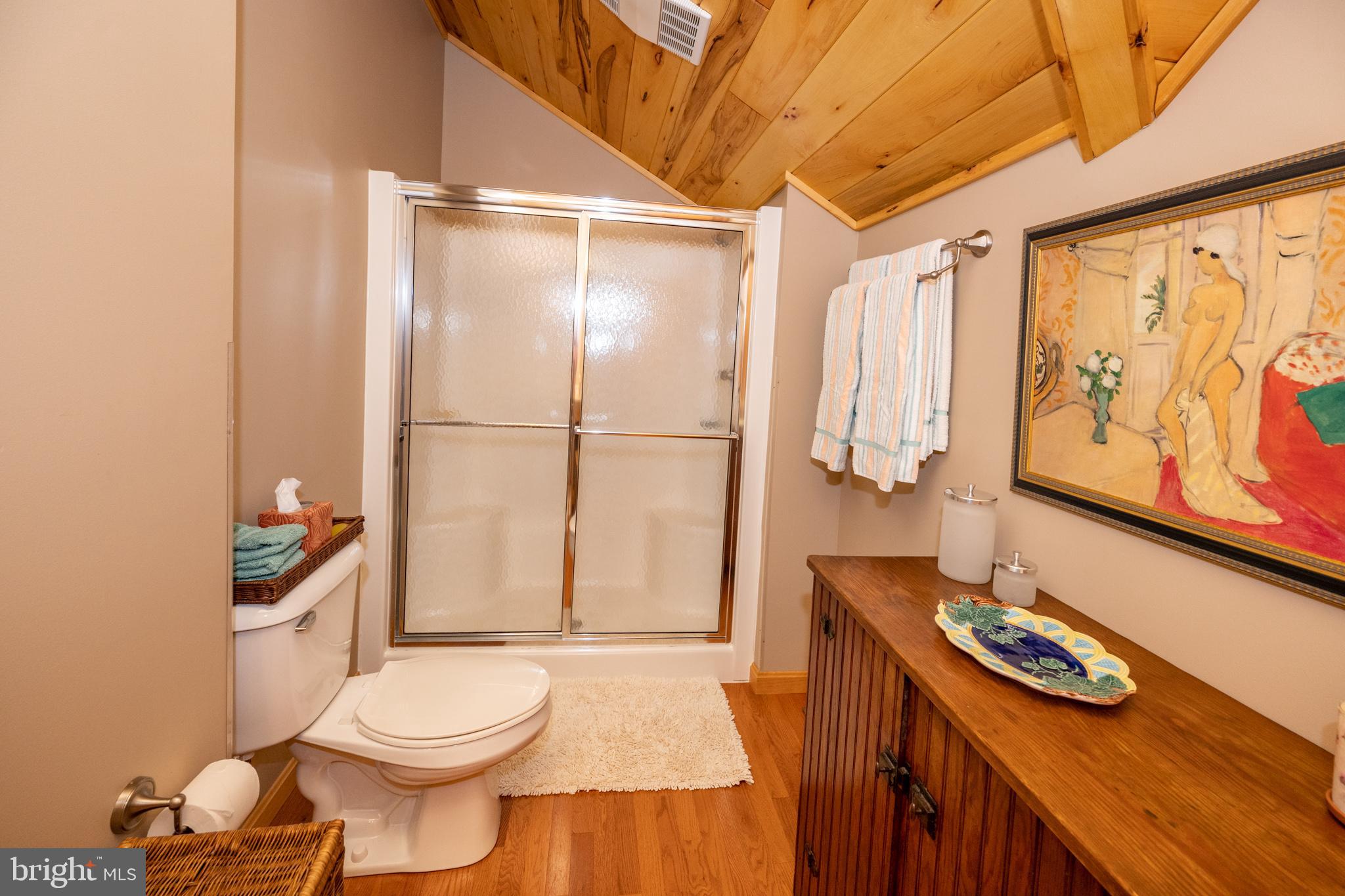 THOUSAND ACRES - Residential