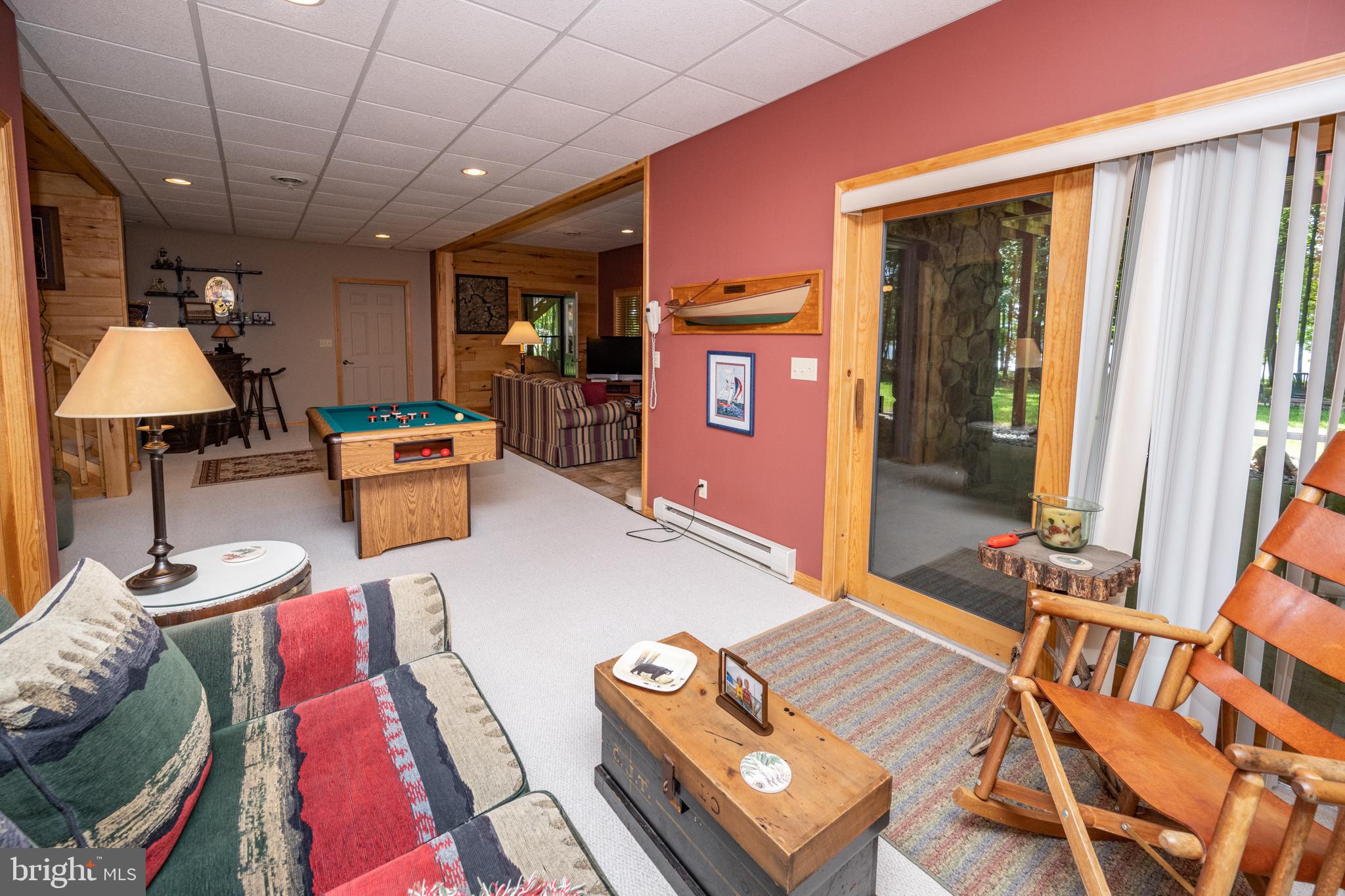 THOUSAND ACRES - Residential