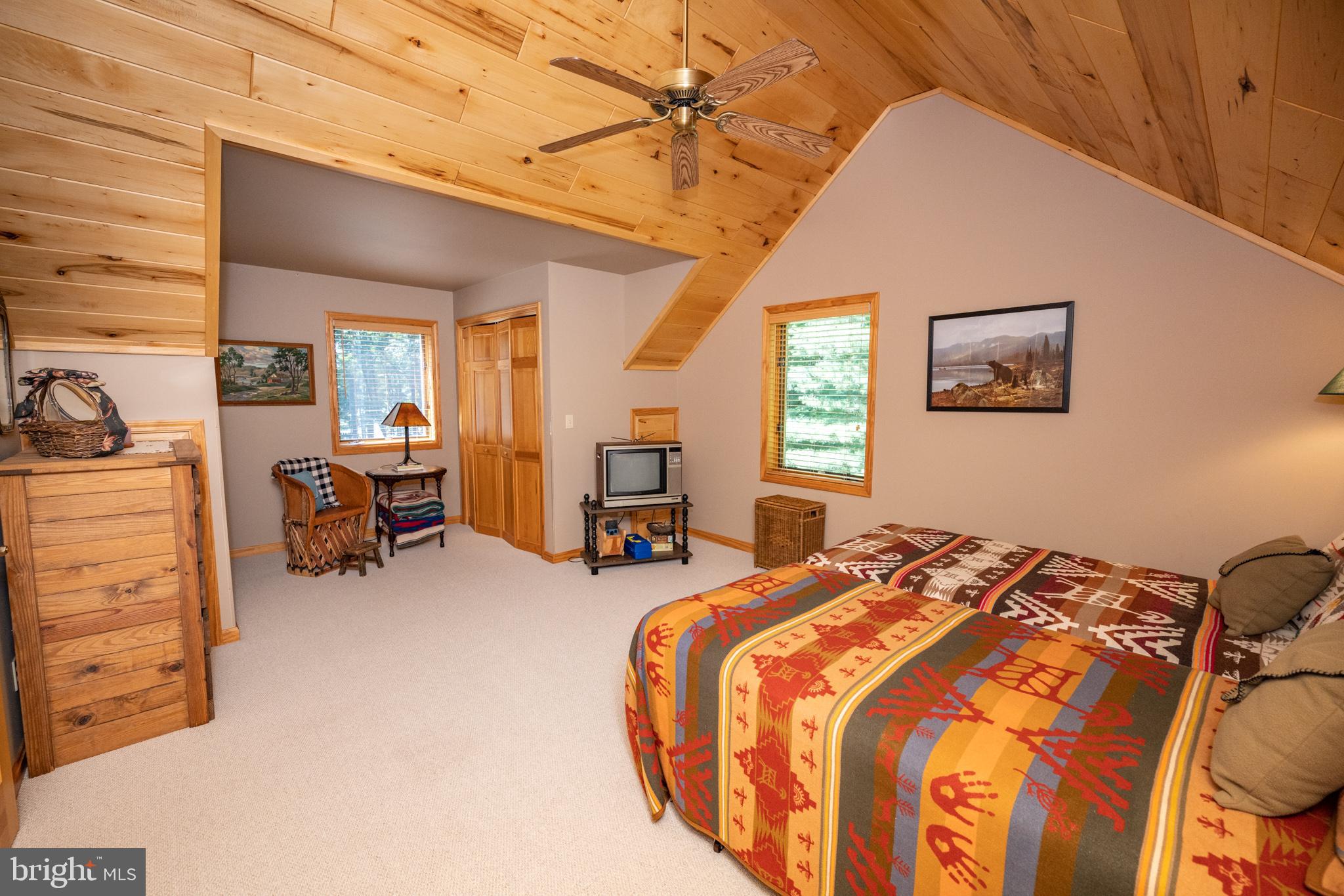 THOUSAND ACRES - Residential