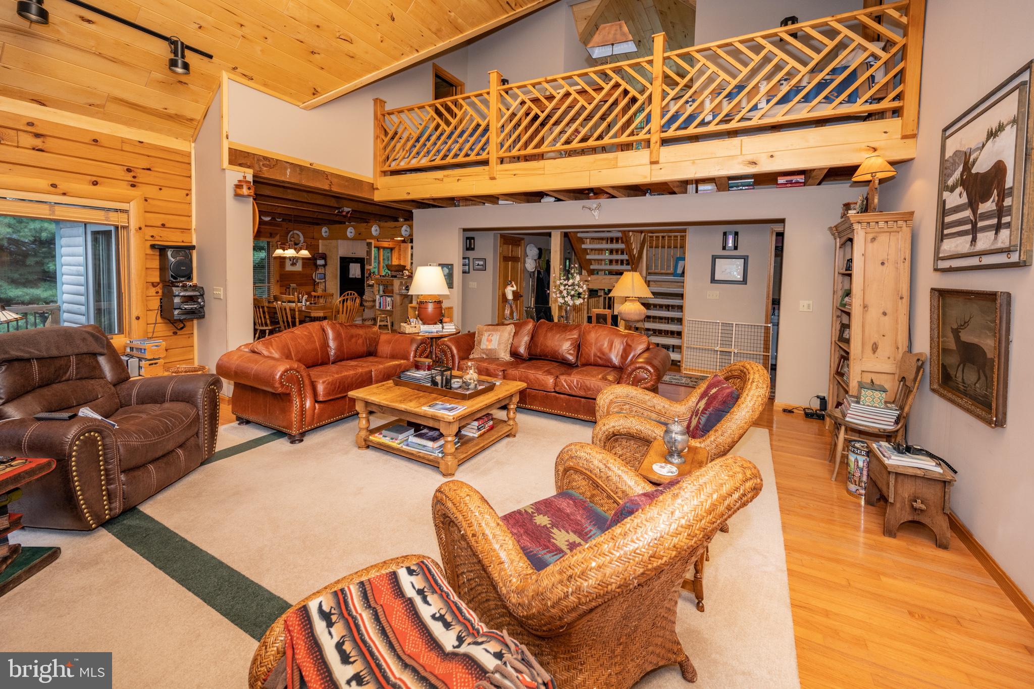 THOUSAND ACRES - Residential