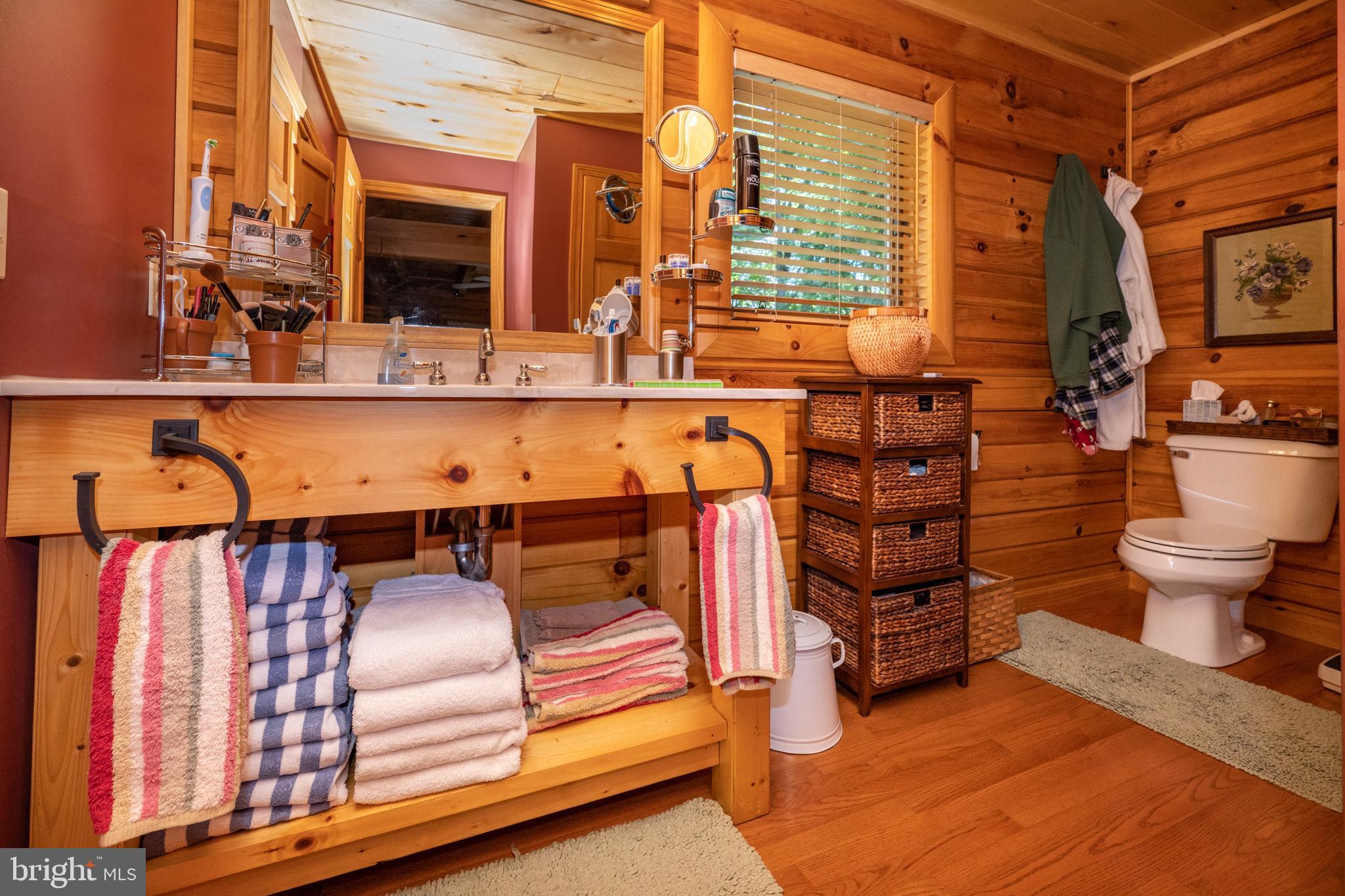 THOUSAND ACRES - Residential