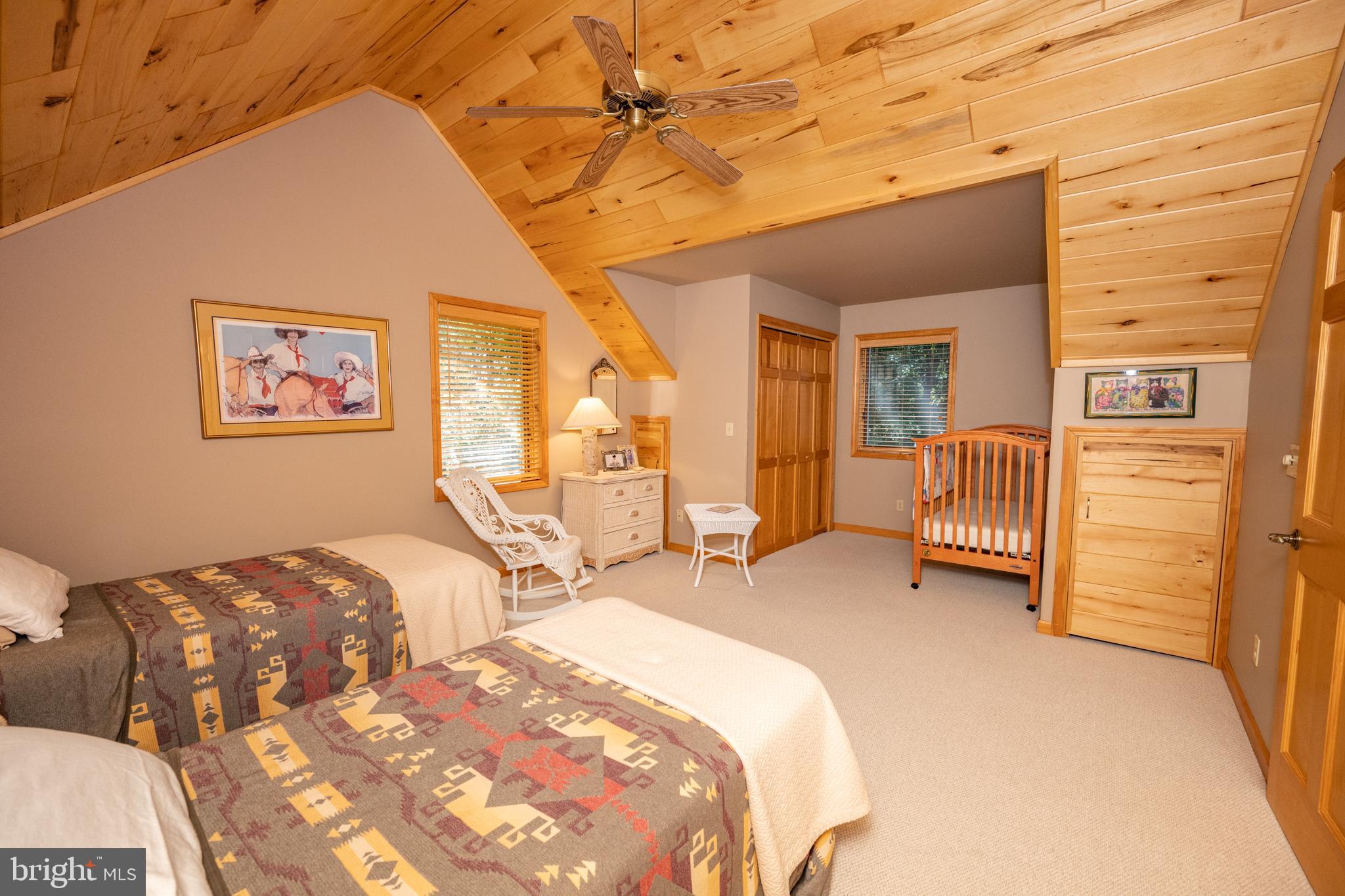 THOUSAND ACRES - Residential