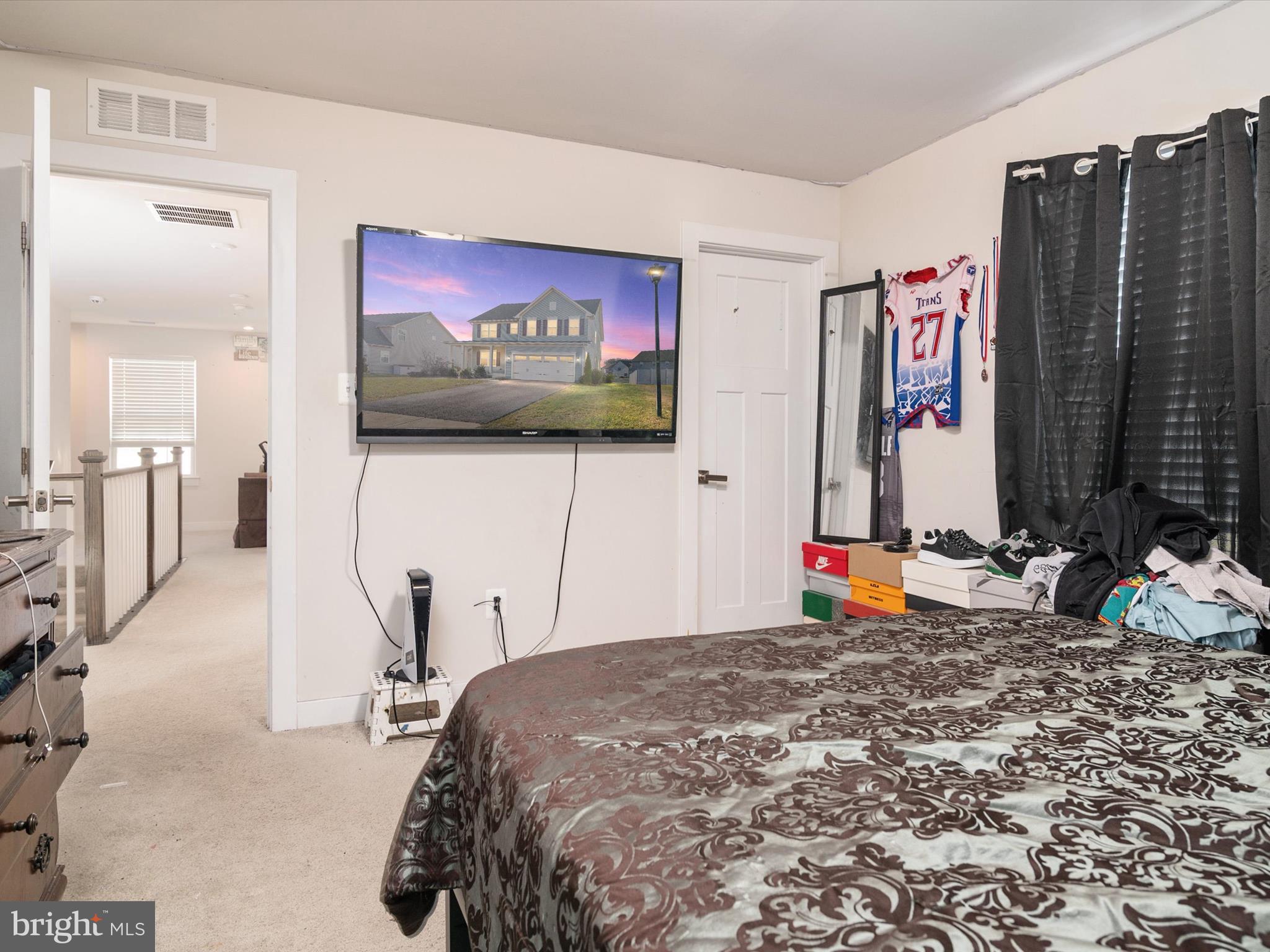 BRENTWOOD - Residential