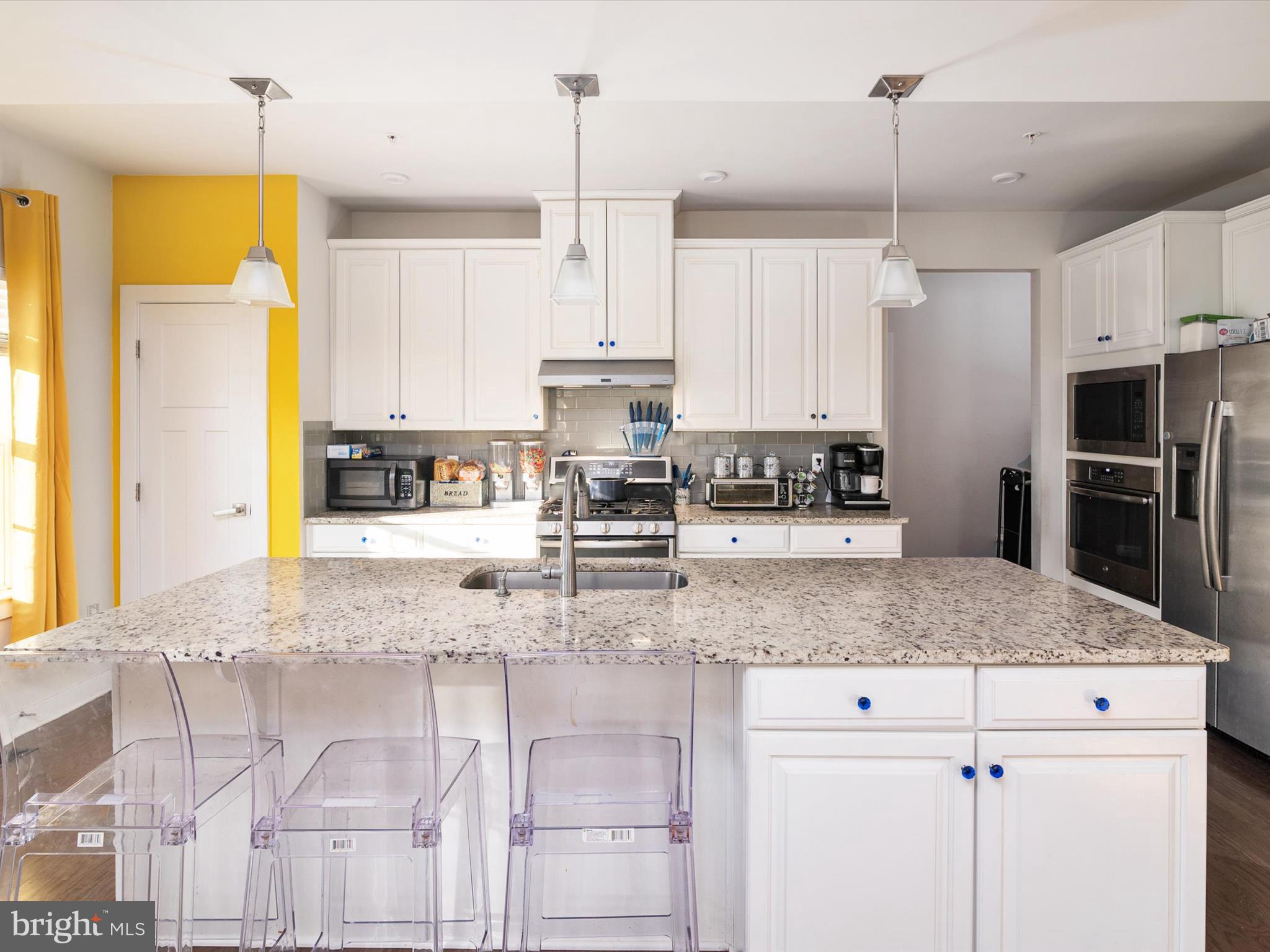 BRENTWOOD - Residential