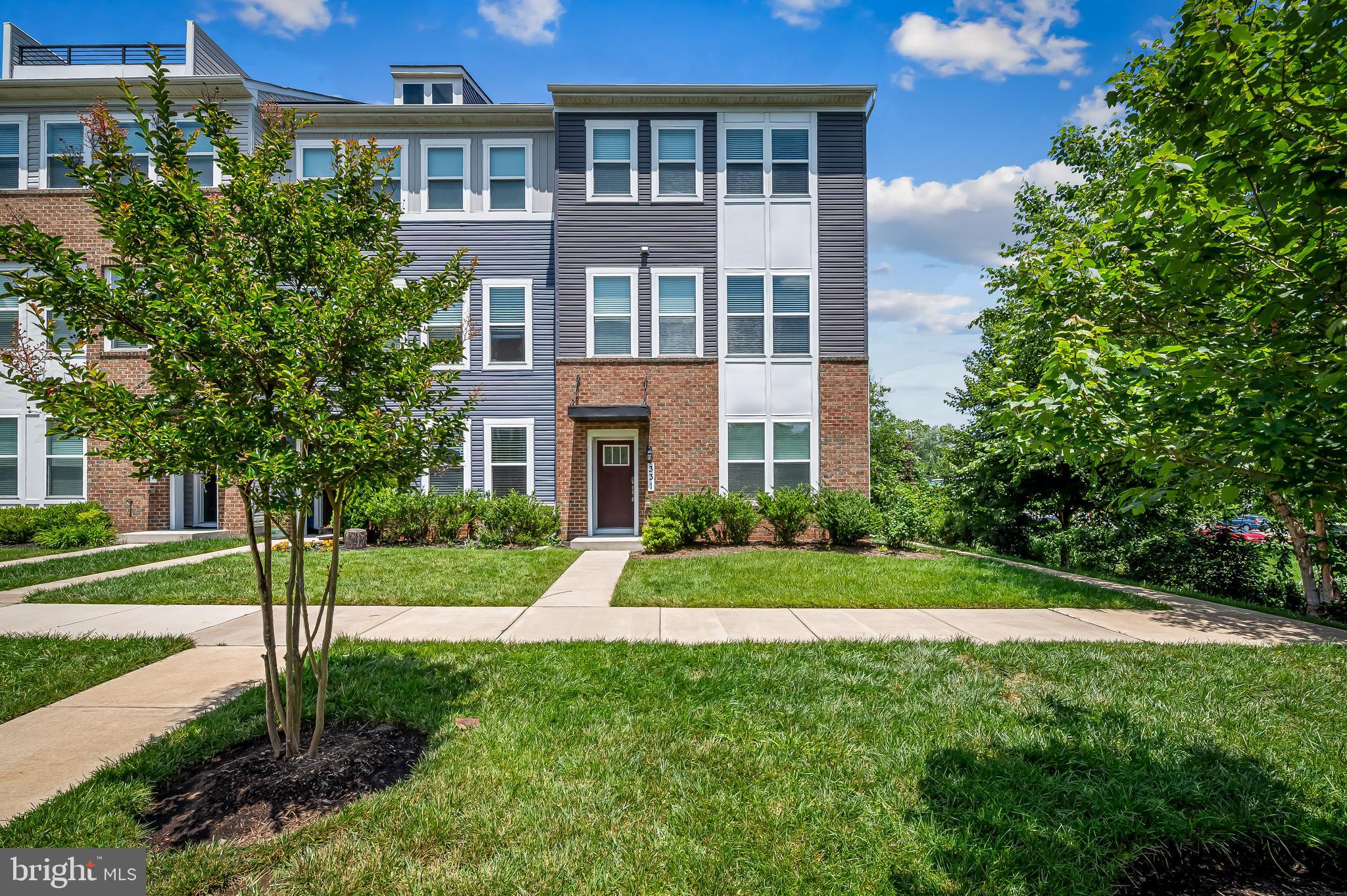 THE COVE - Residential