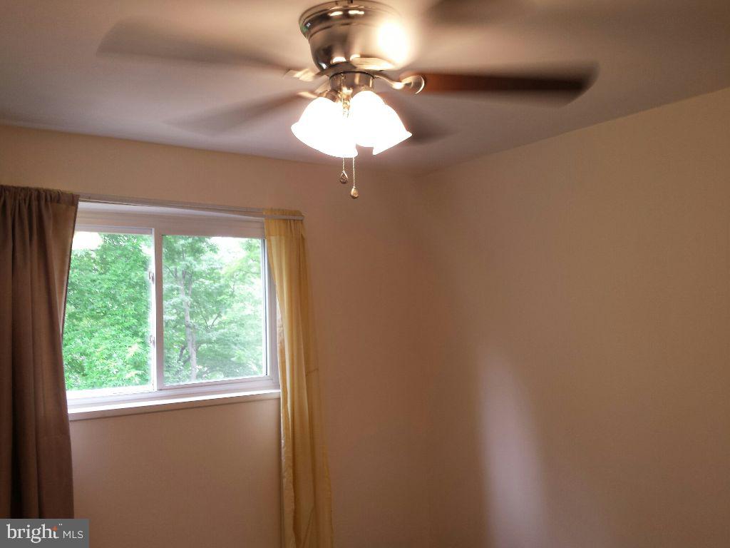 ABBOTT FOREST - Residential Lease