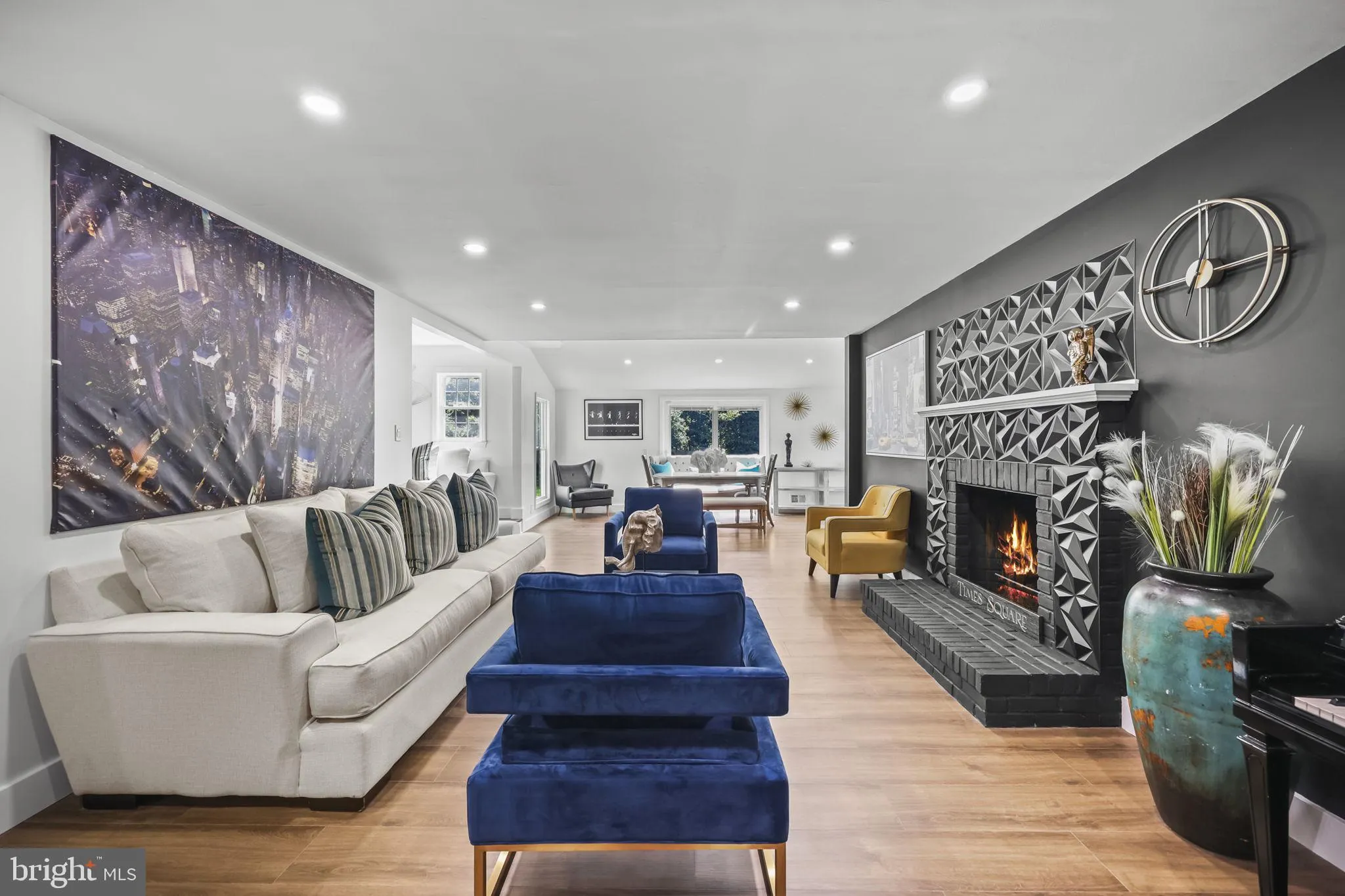 Princeton, New Jersey 08540, United States, 4 Bedrooms Bedrooms, ,3 BathroomsBathrooms,Residential,Coming Soon,194233