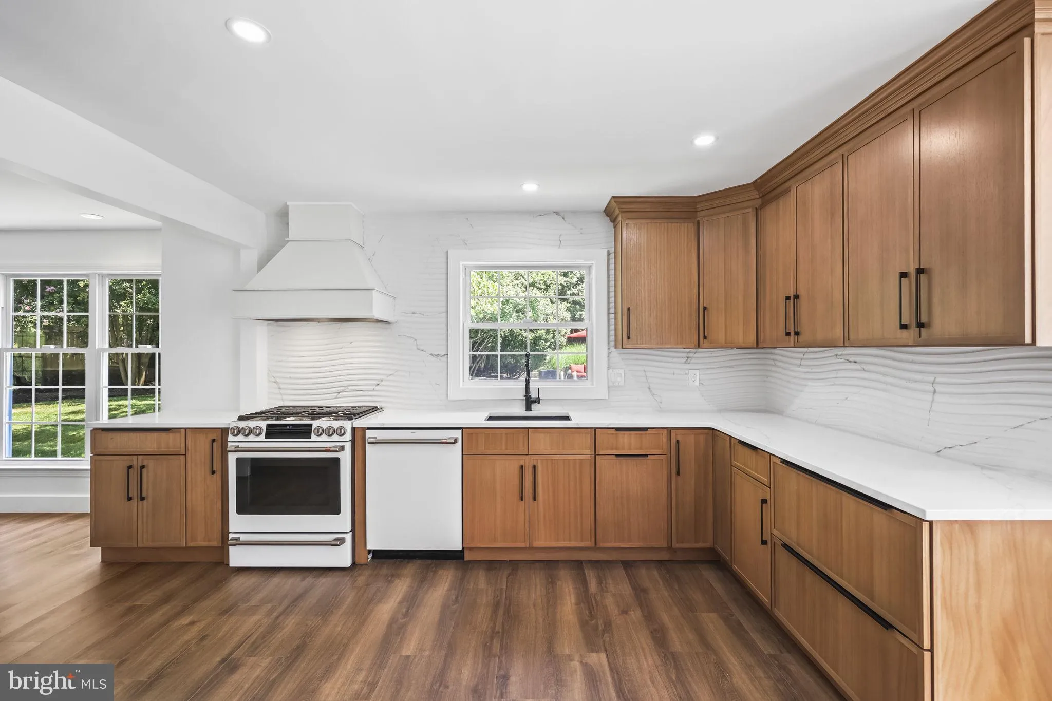 Princeton, New Jersey 08540, United States, 4 Bedrooms Bedrooms, ,3 BathroomsBathrooms,Residential,Coming Soon,194233