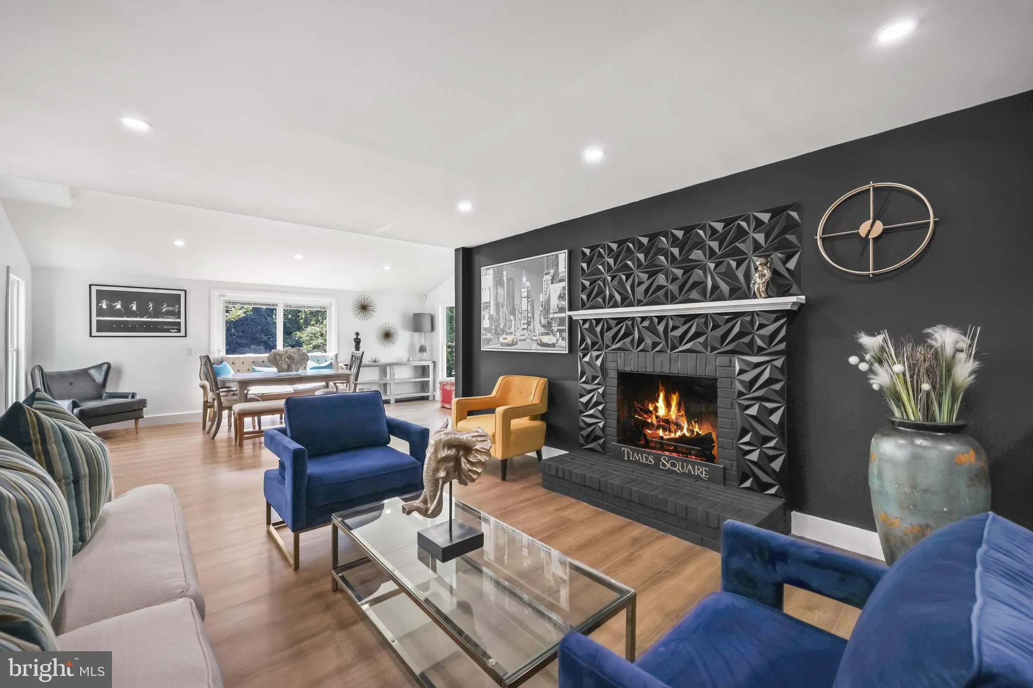 Princeton, New Jersey 08540, United States, 4 Bedrooms Bedrooms, ,3 BathroomsBathrooms,Residential,Coming Soon,194233