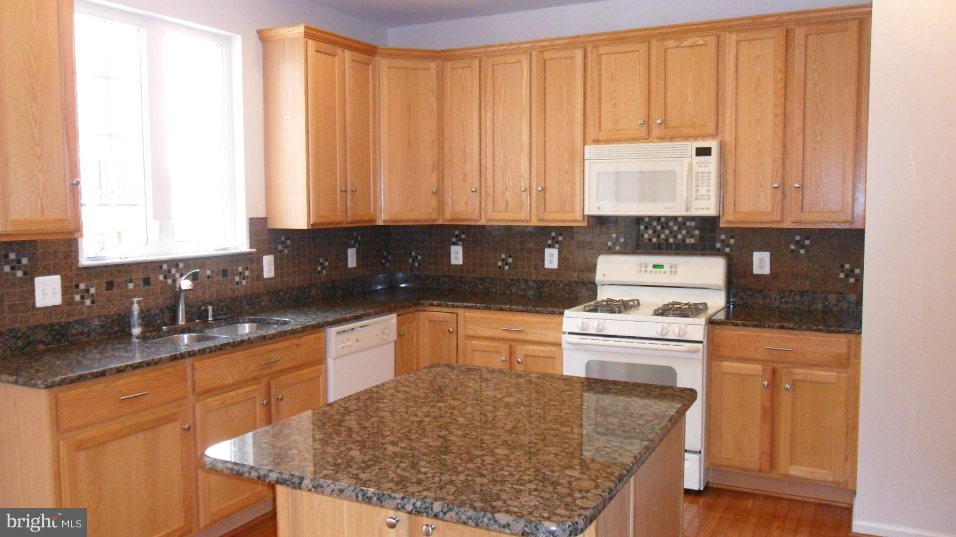 LORTON VALLEY NORTH - Residential Lease