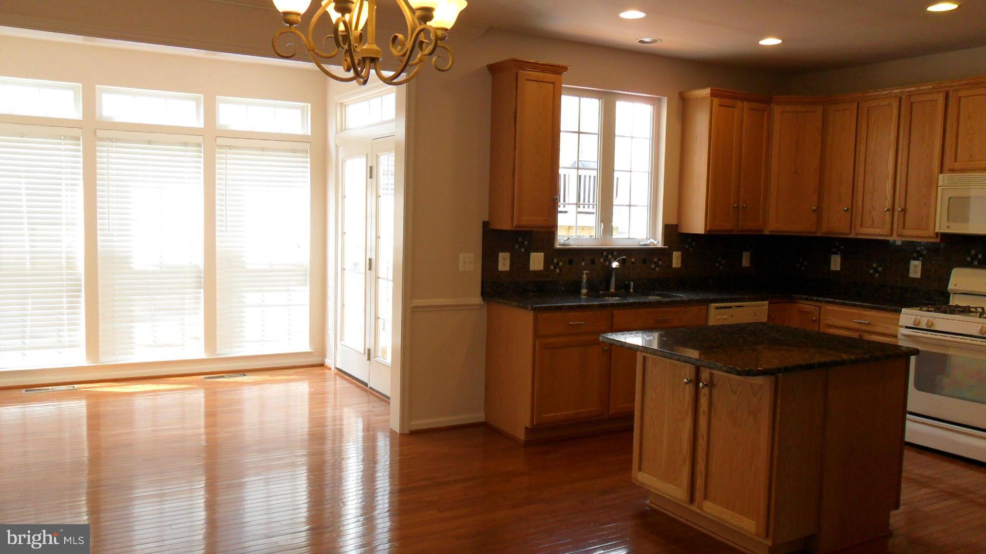 LORTON VALLEY NORTH - Residential Lease