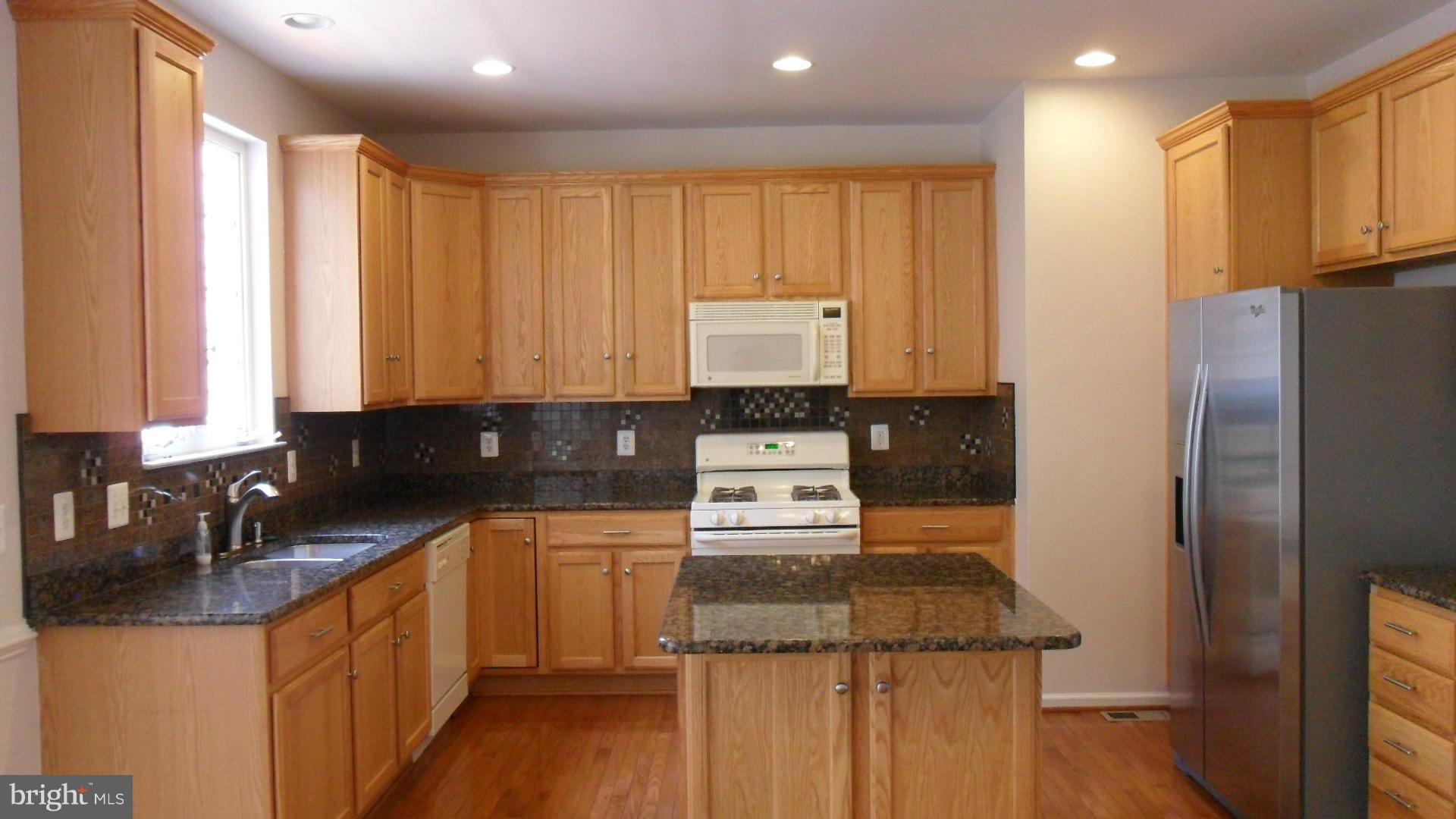 LORTON VALLEY NORTH - Residential Lease