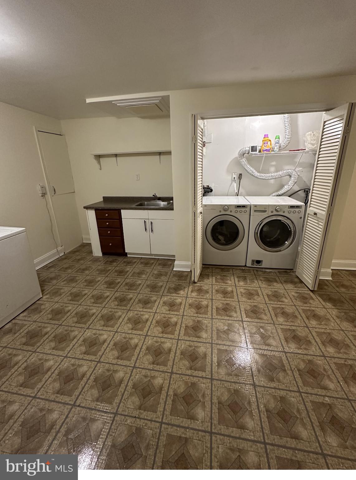 SALEMS GRANT - Residential