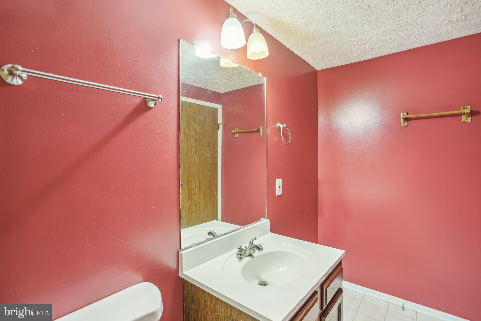 DUMONT OAKS - Residential