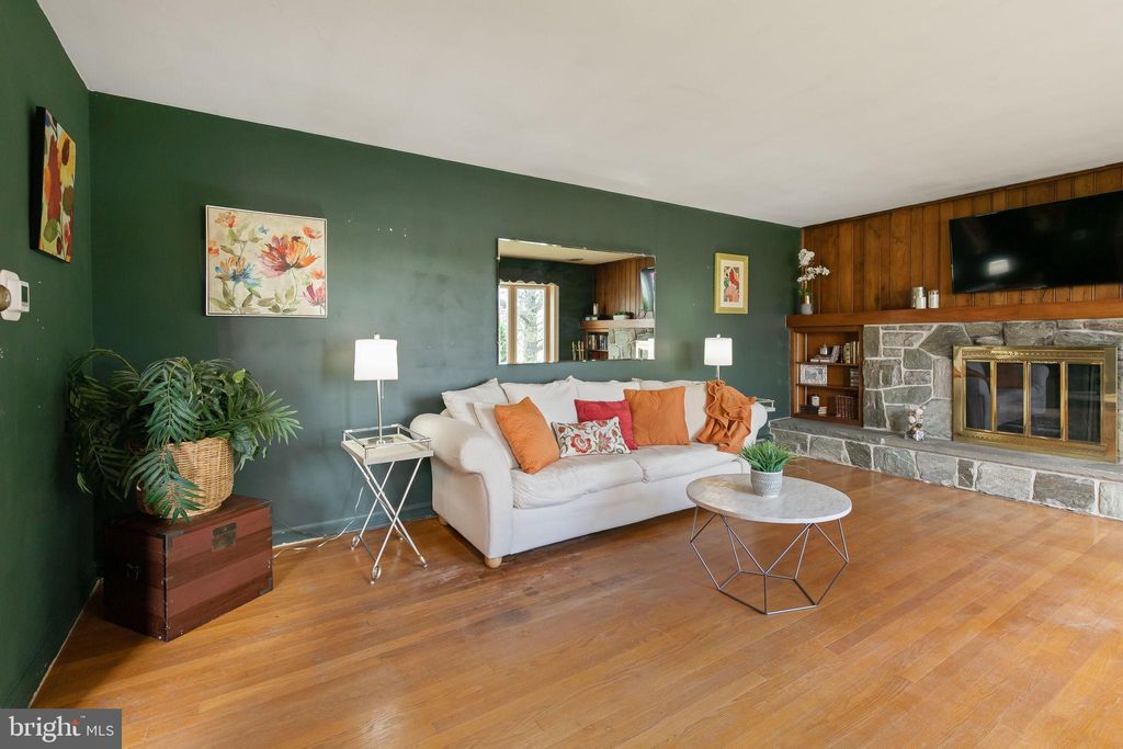 Photo of 76 HORSESHOE RD, LEOLA, PA 17540 (MLS # PALA2033332)