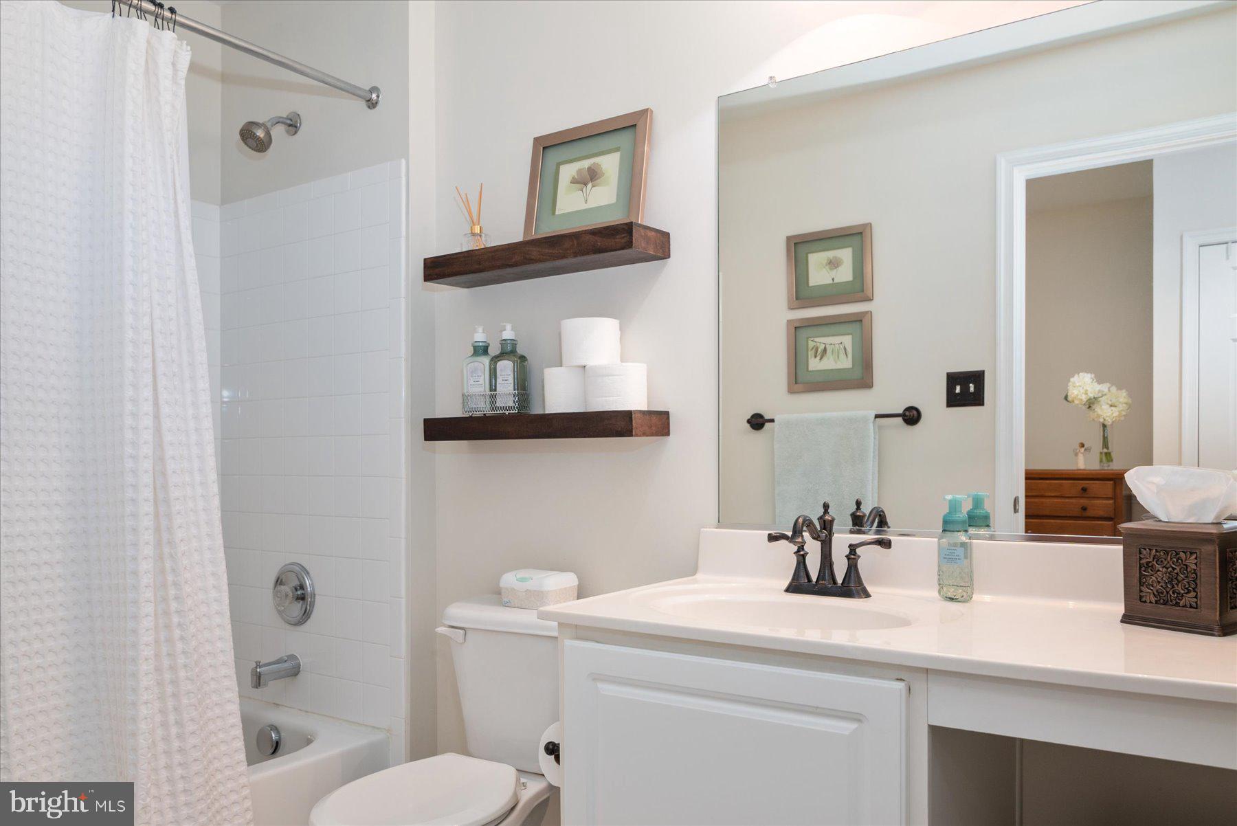 PINEY ORCHARD - Residential Lease