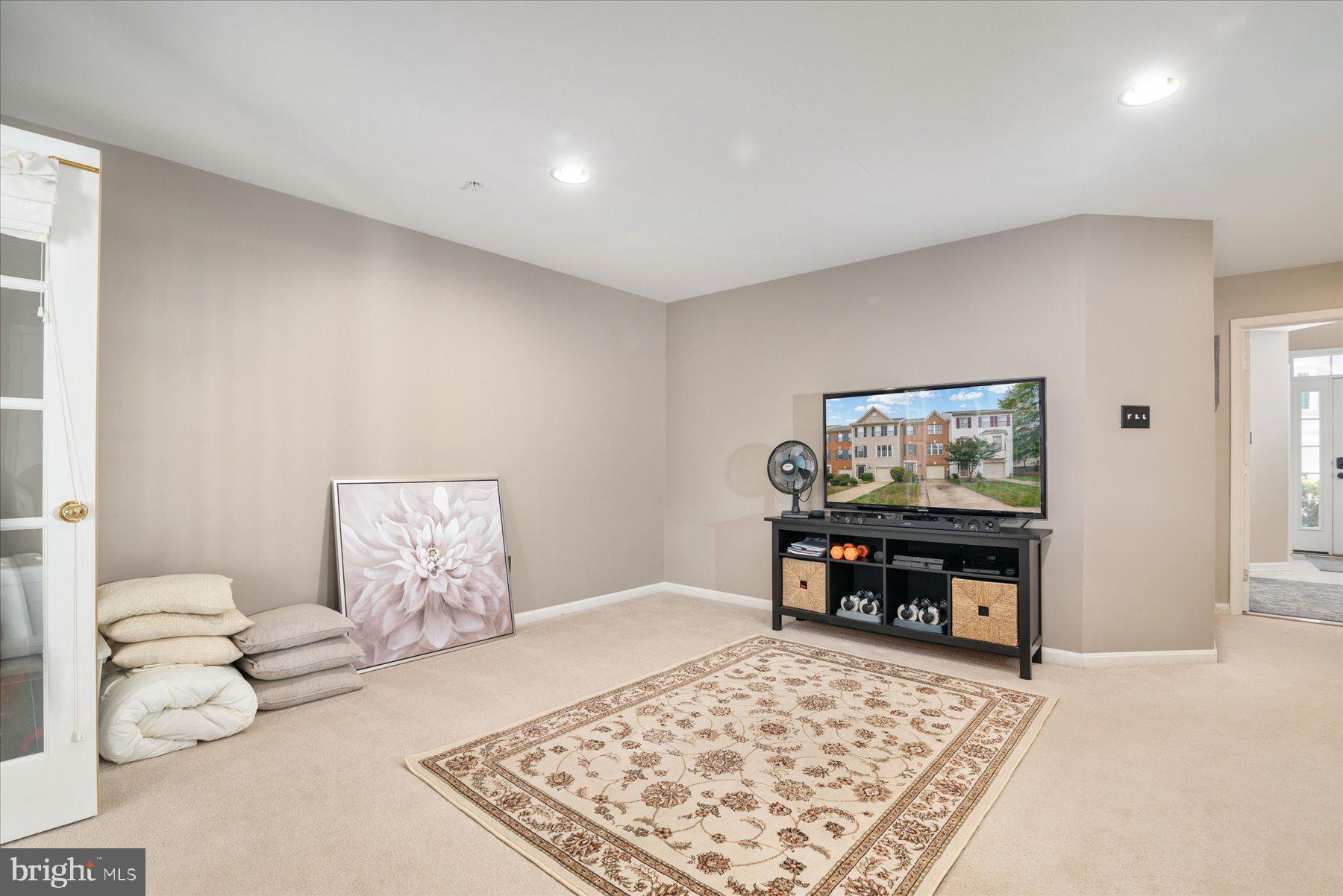 PINEY ORCHARD - Residential Lease