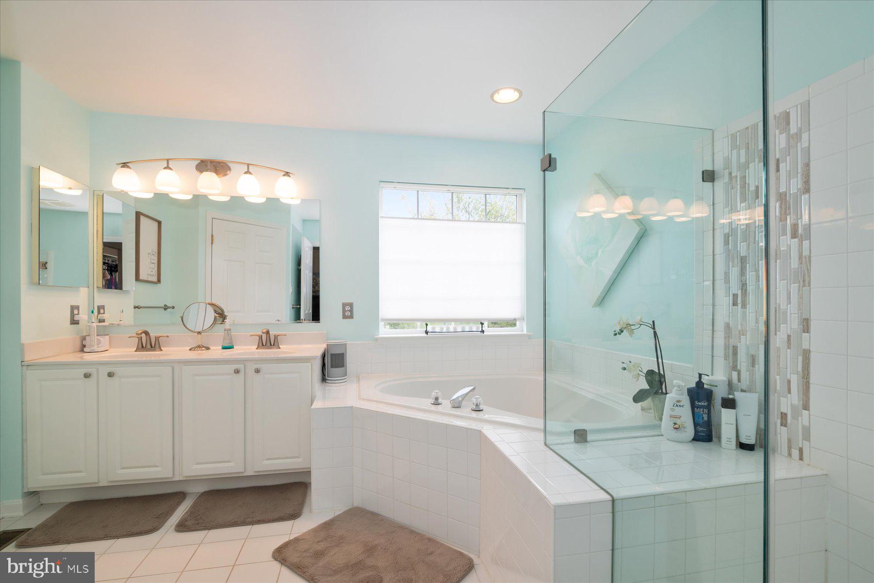 PINEY ORCHARD - Residential Lease