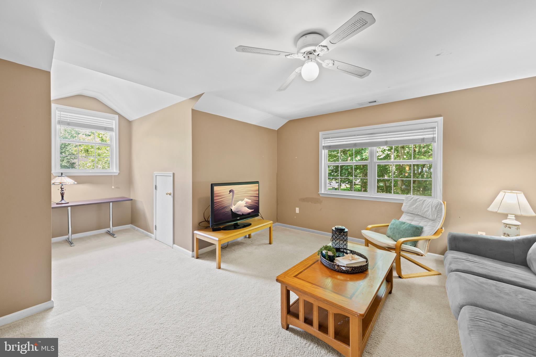 WHITE OAK - Residential