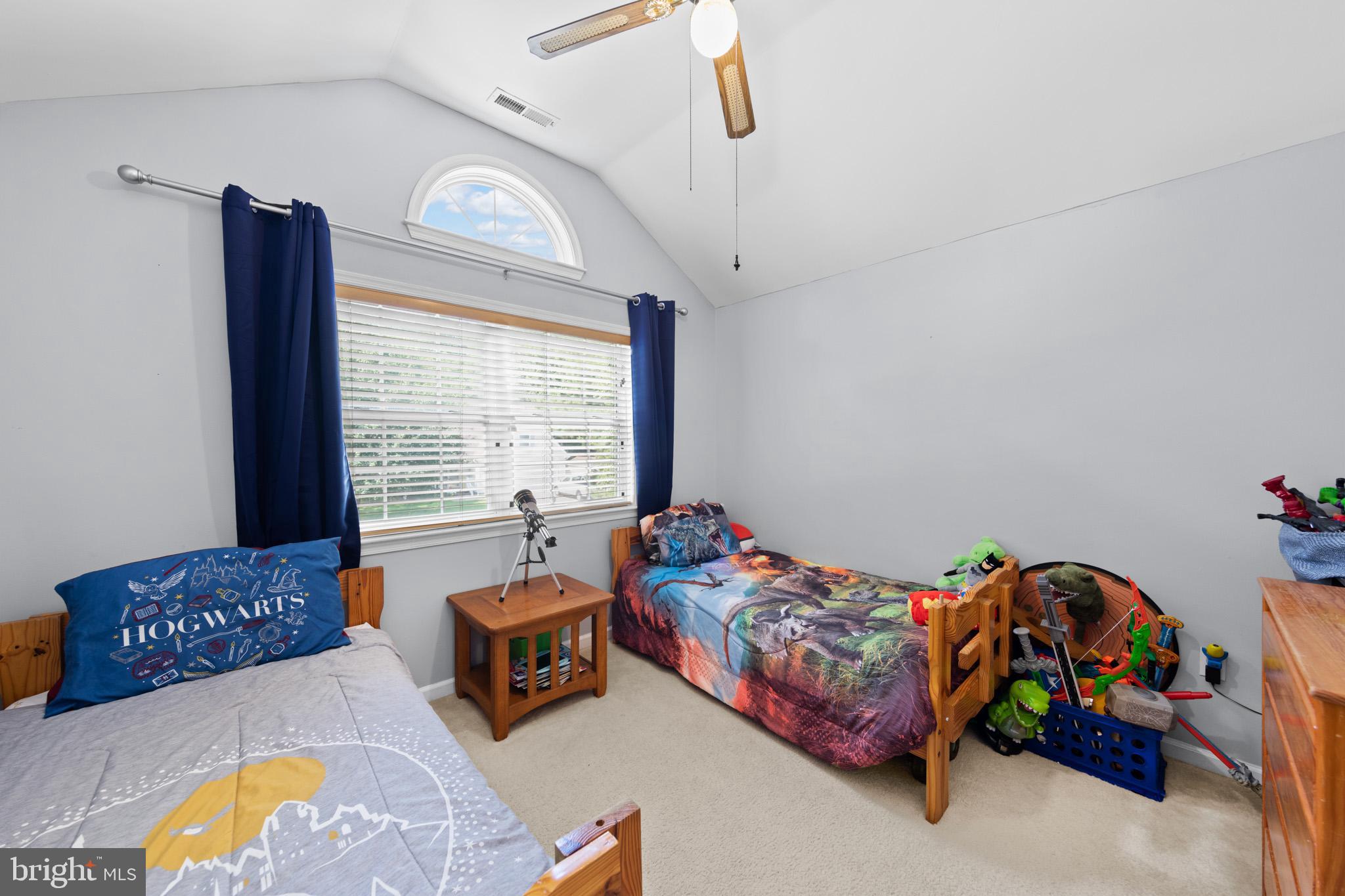 WHITE OAK - Residential