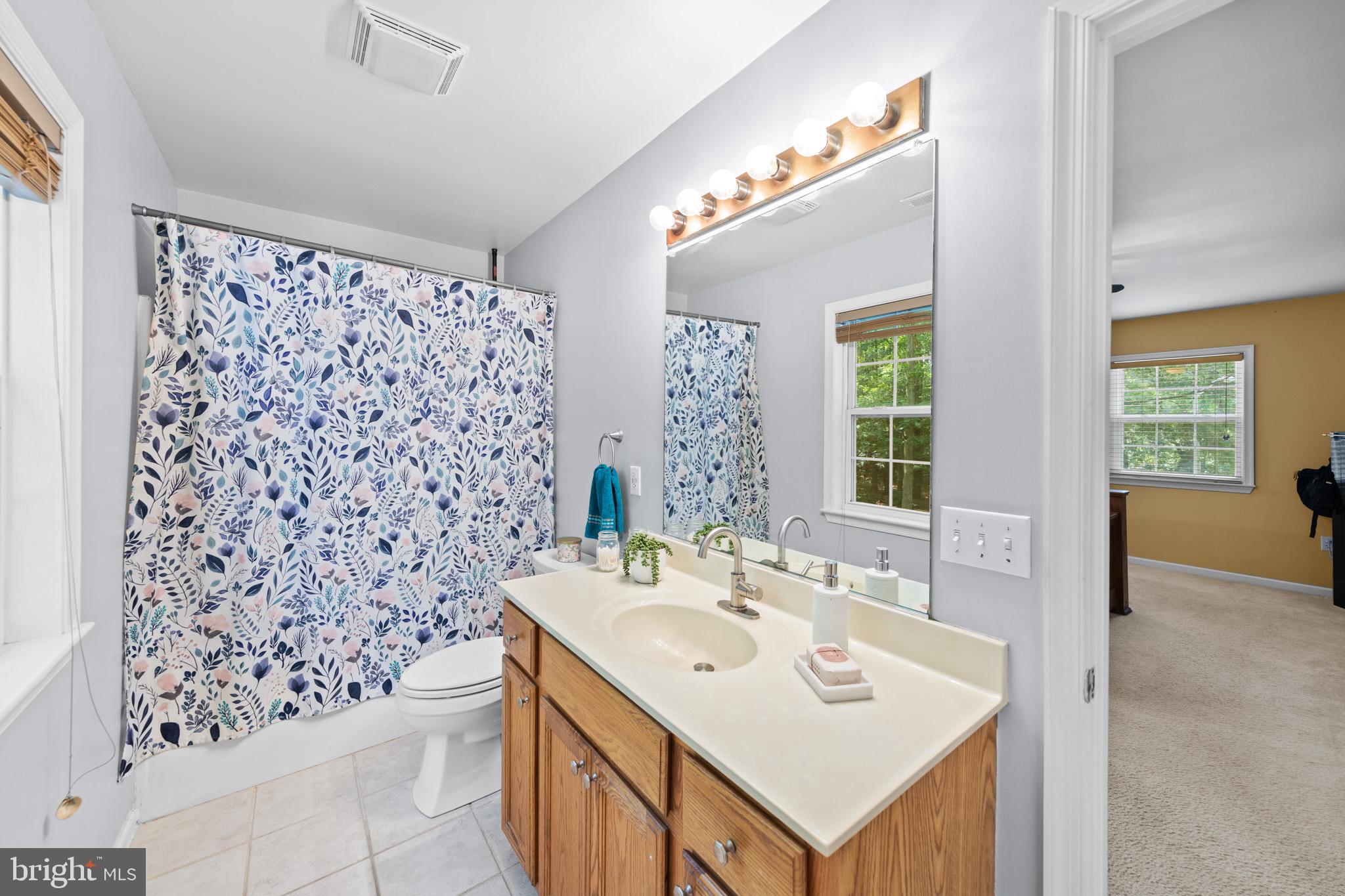 WHITE OAK - Residential