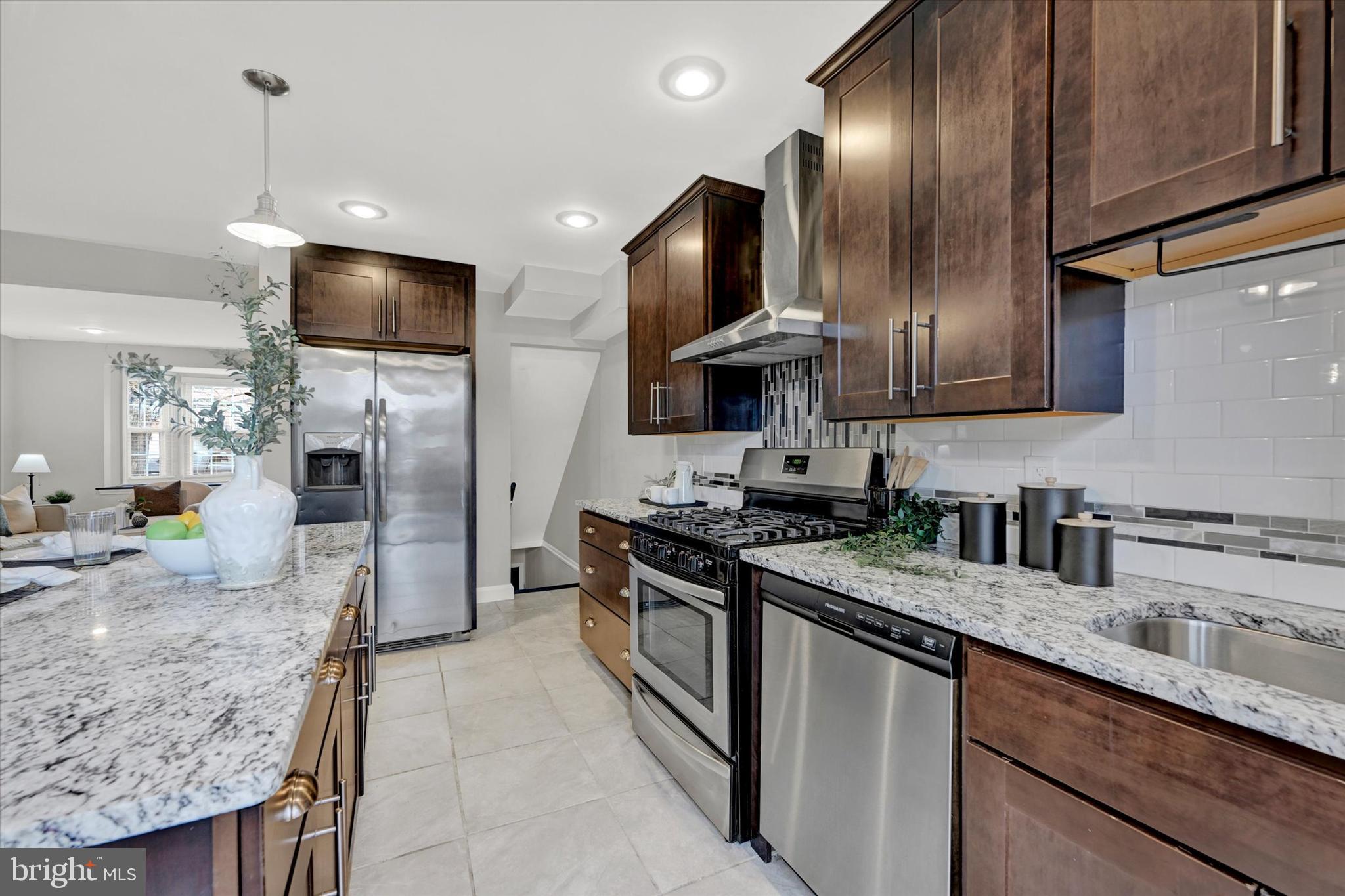 KNETTISHALL - Residential