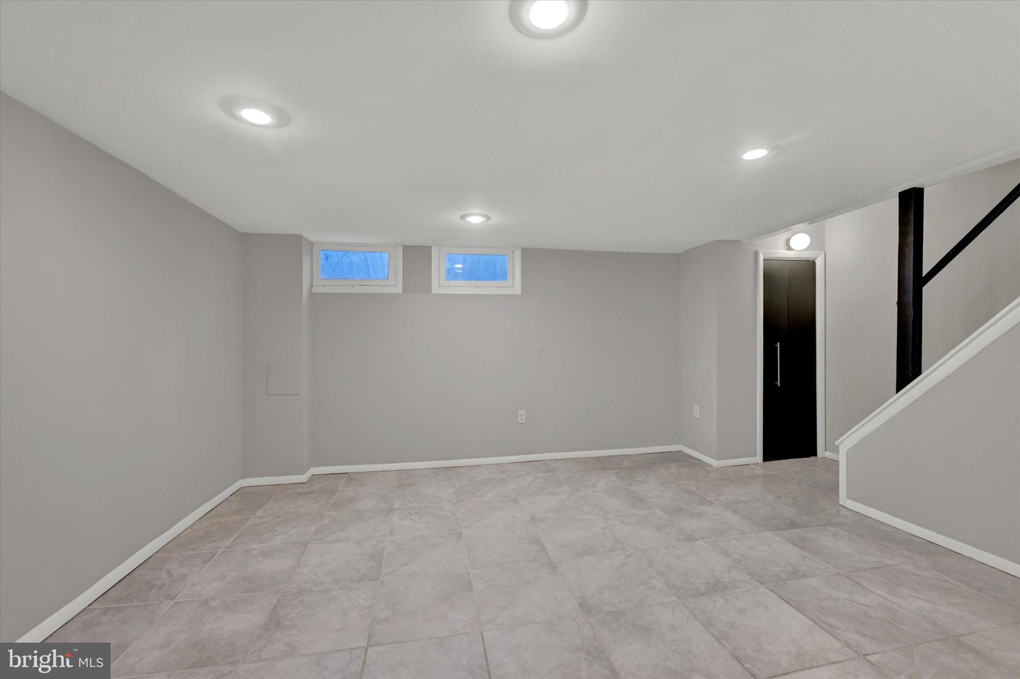 KNETTISHALL - Residential