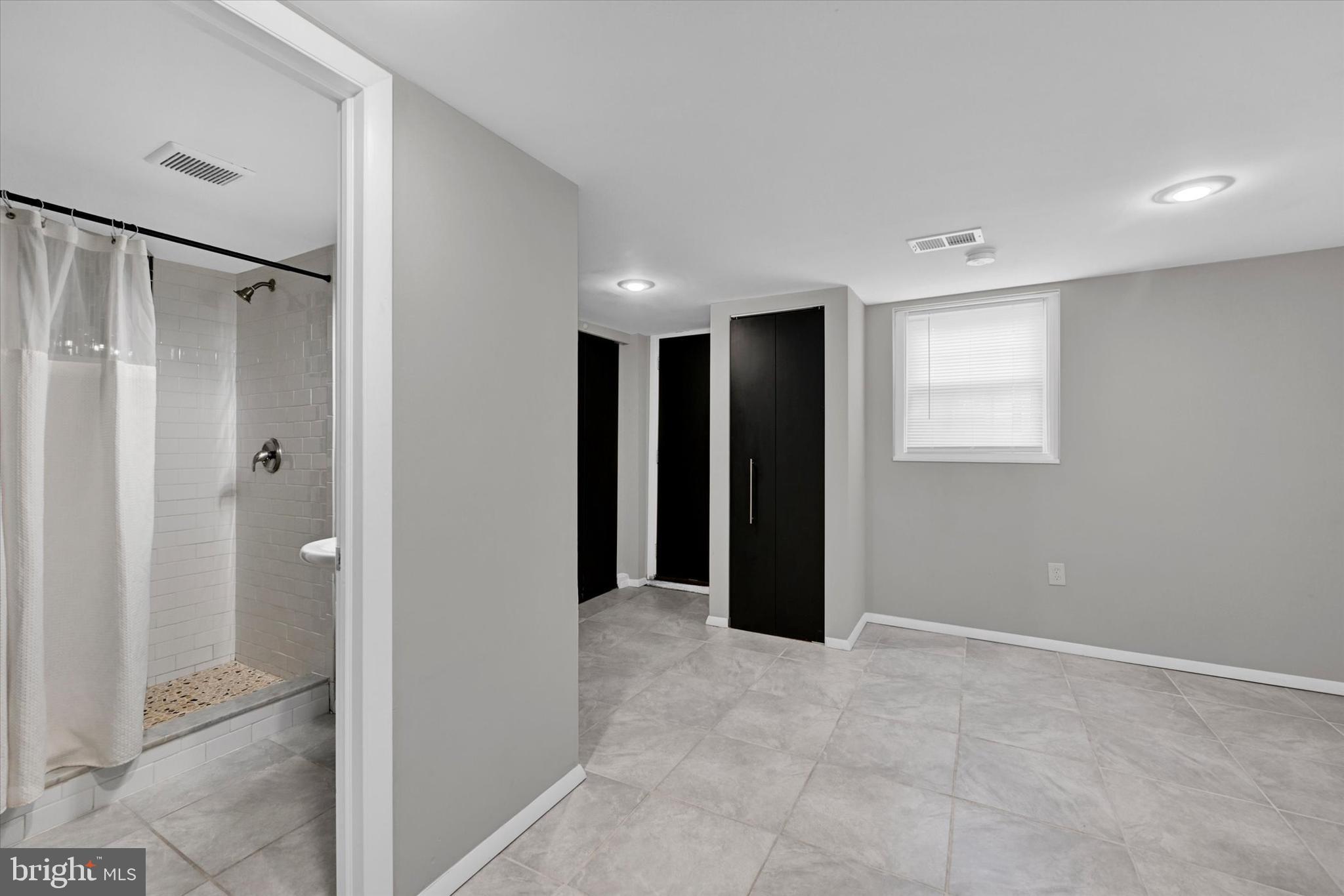 KNETTISHALL - Residential