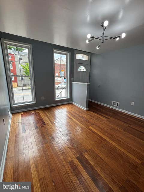 Townhouse For Rent - 922 W Lombard Street<br/> BALTIMORE, MD 21223