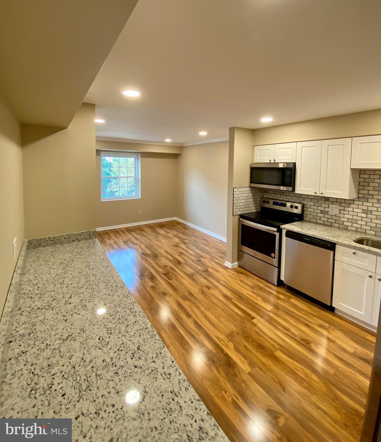 BROOKING COURT GARDEN - Residential Lease