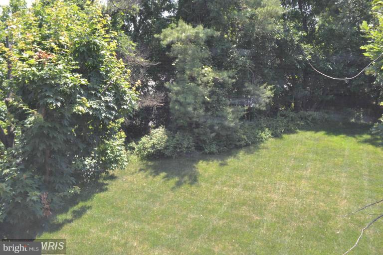 BROOKING COURT GARDEN - Residential Lease