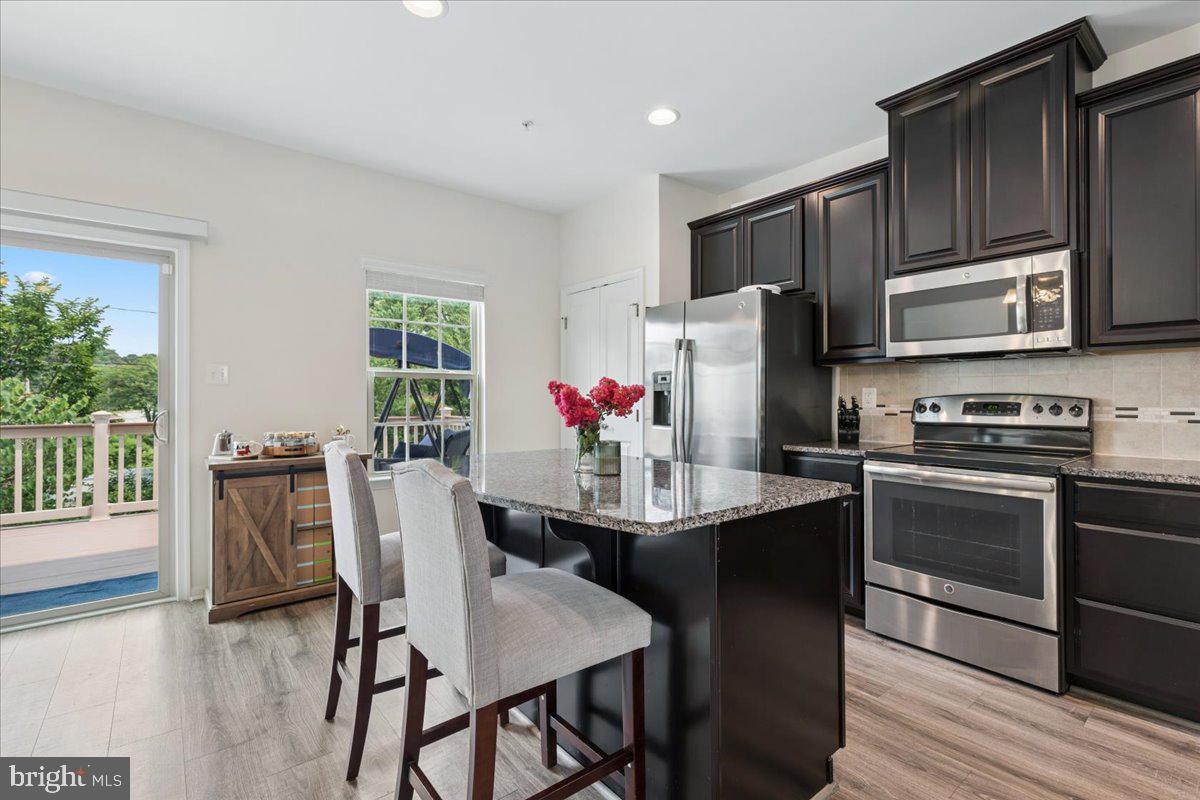 8109 FALCON CREST DRIVE
