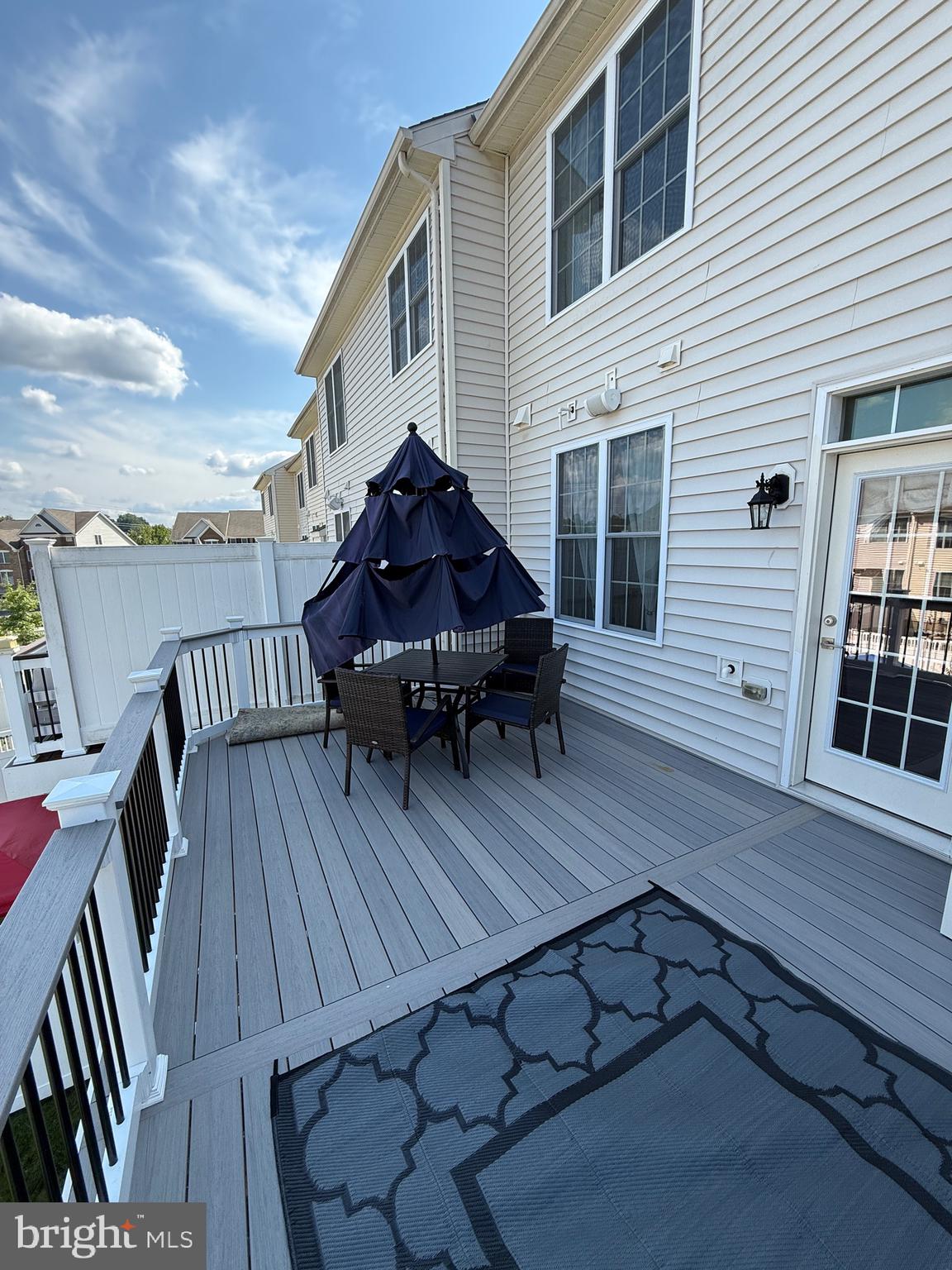 MARLBORO RIDING - Residential