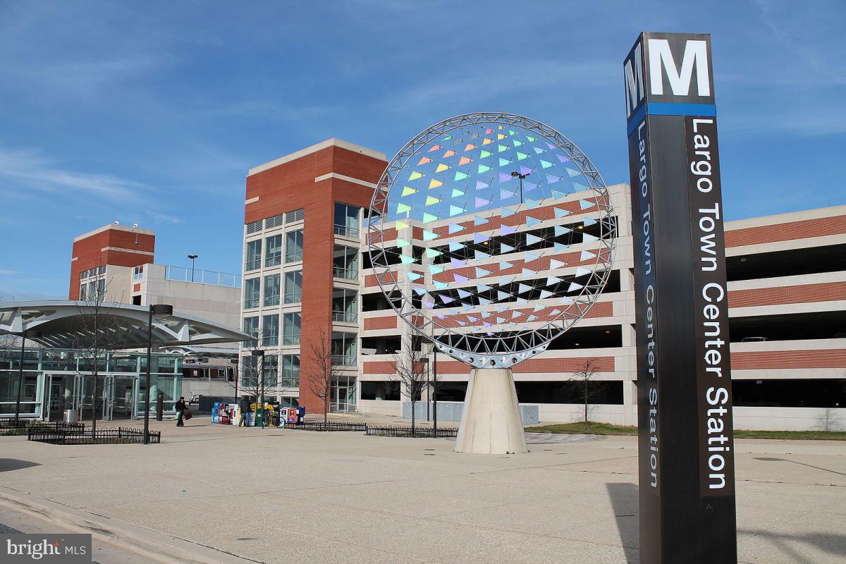 MARLBORO RIDING - Residential