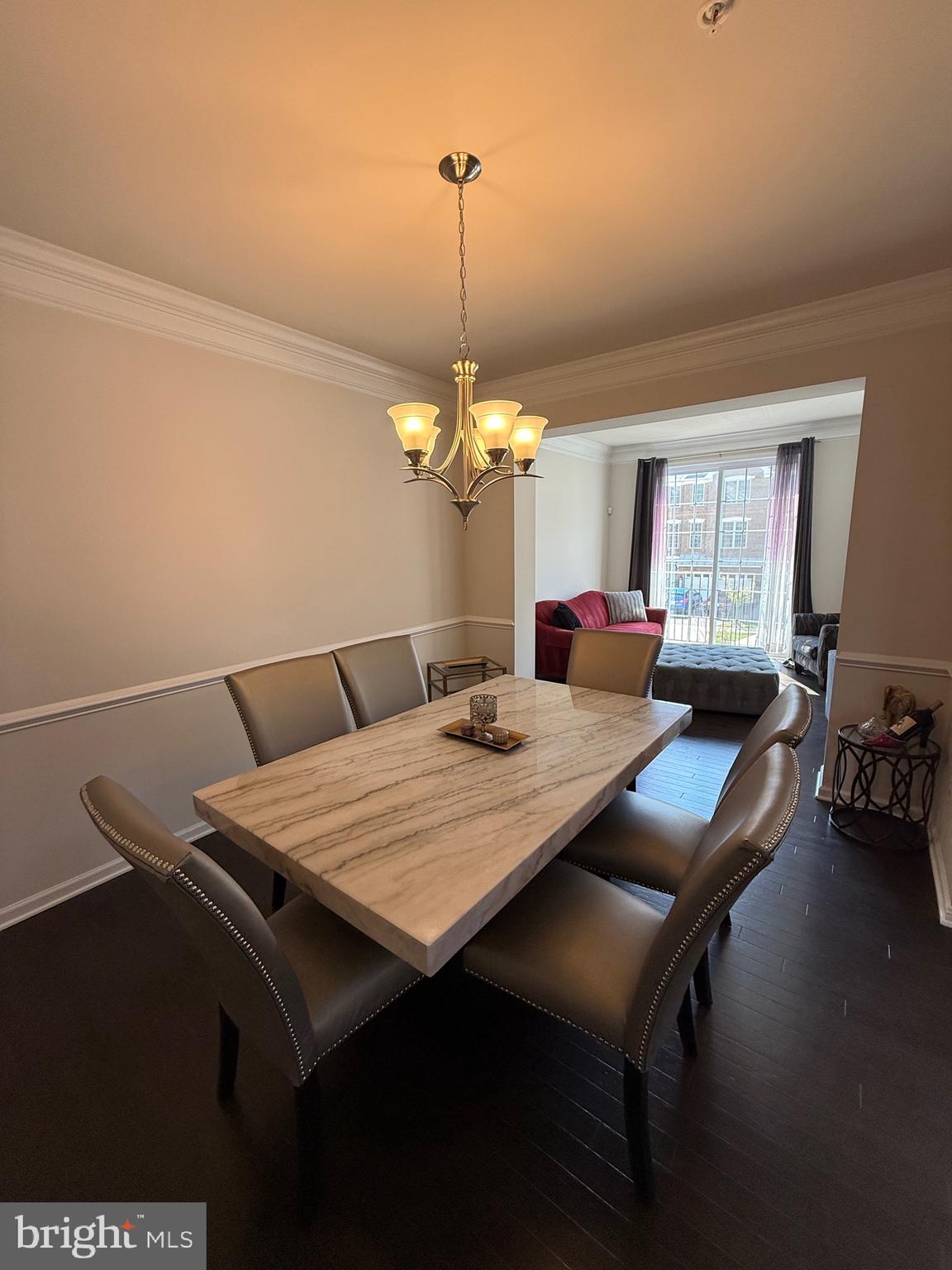 MARLBORO RIDING - Residential