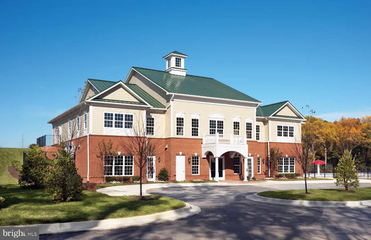 MARLBORO RIDING - Residential