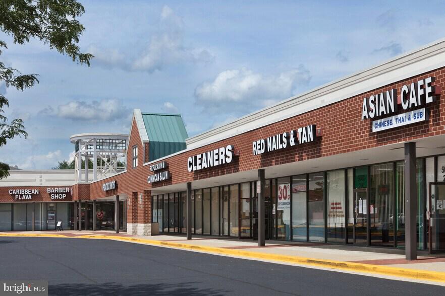 MARLBORO RIDING - Residential